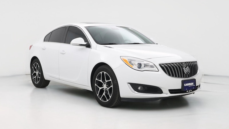 2017 Buick Regal Sport Touring Hero Image