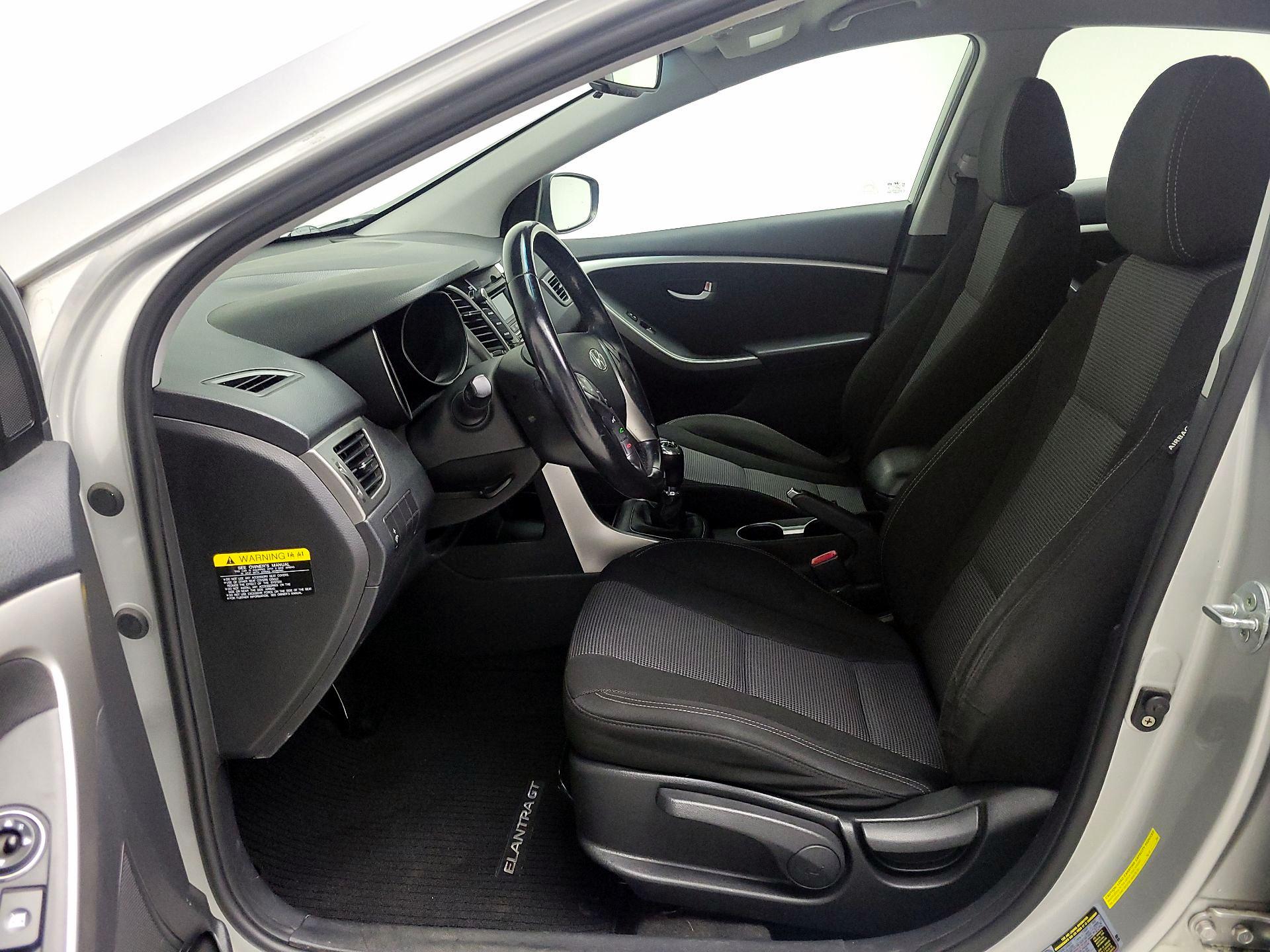 Thumbnail: 2013 Hyundai Elantra - 11