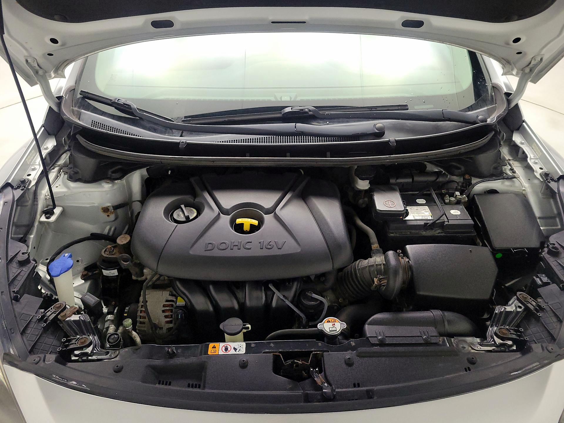 Thumbnail: 2013 Hyundai Elantra - 20