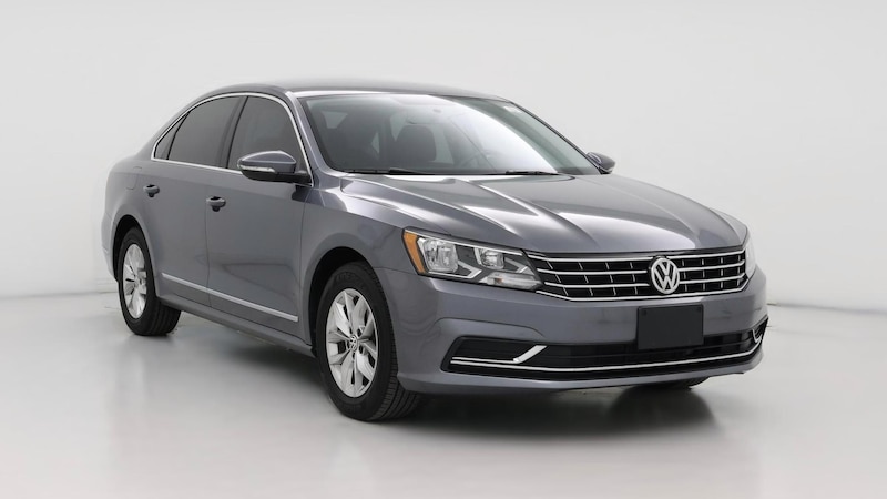 2017 Volkswagen Passat S Hero Image