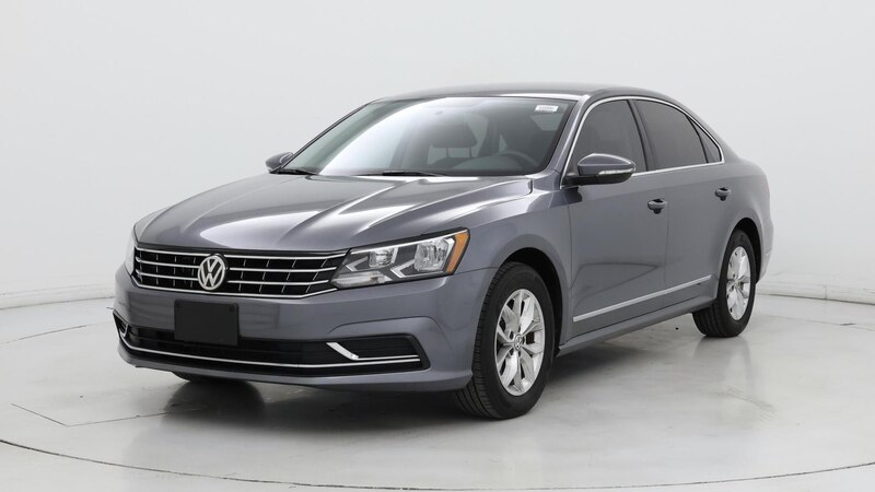 2017 Volkswagen Passat S 4