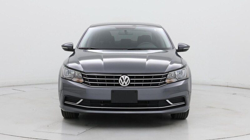 2017 Volkswagen Passat S 5
