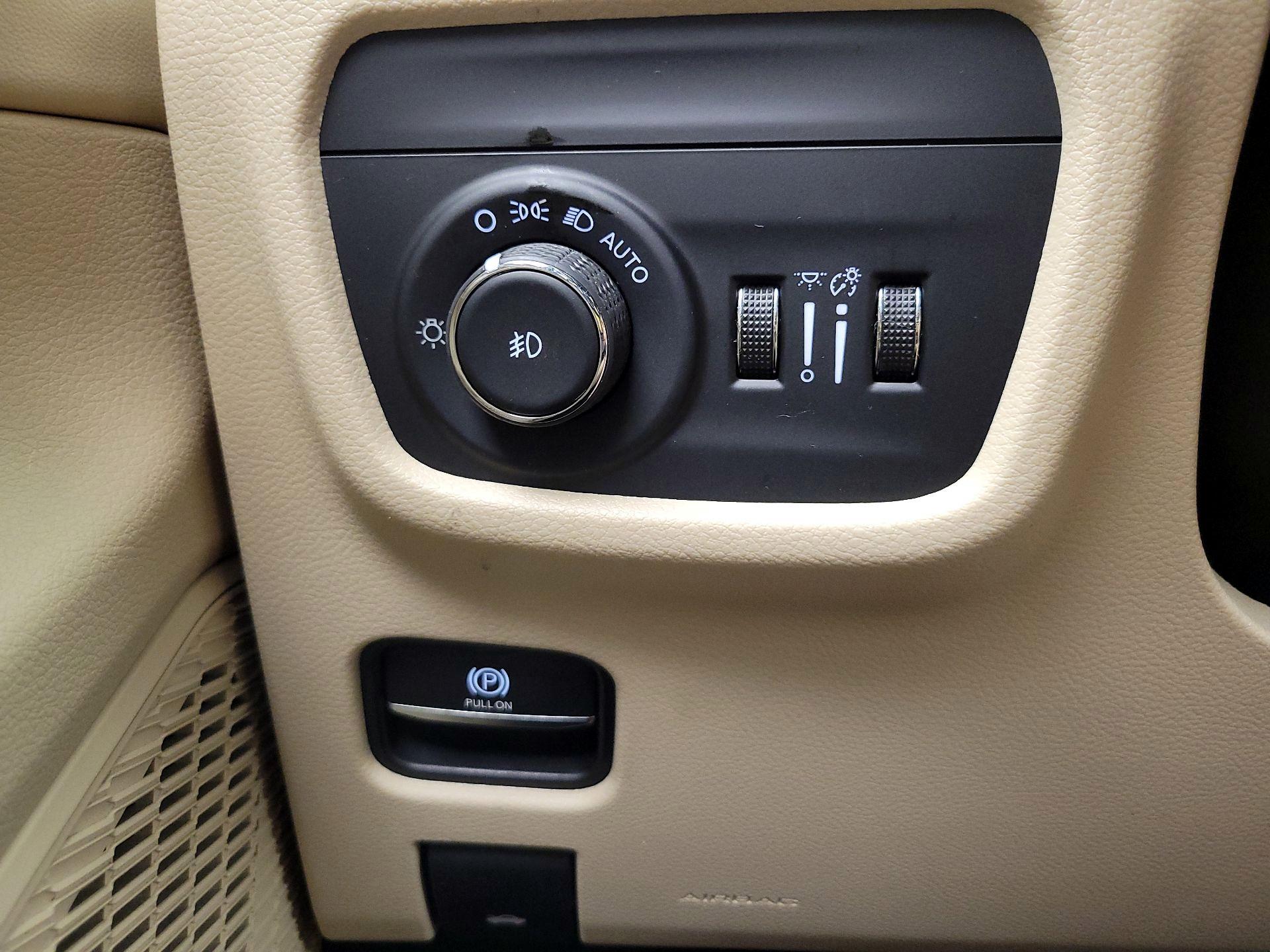 Thumbnail: 2023 Jeep Grand Cherokee L - 13