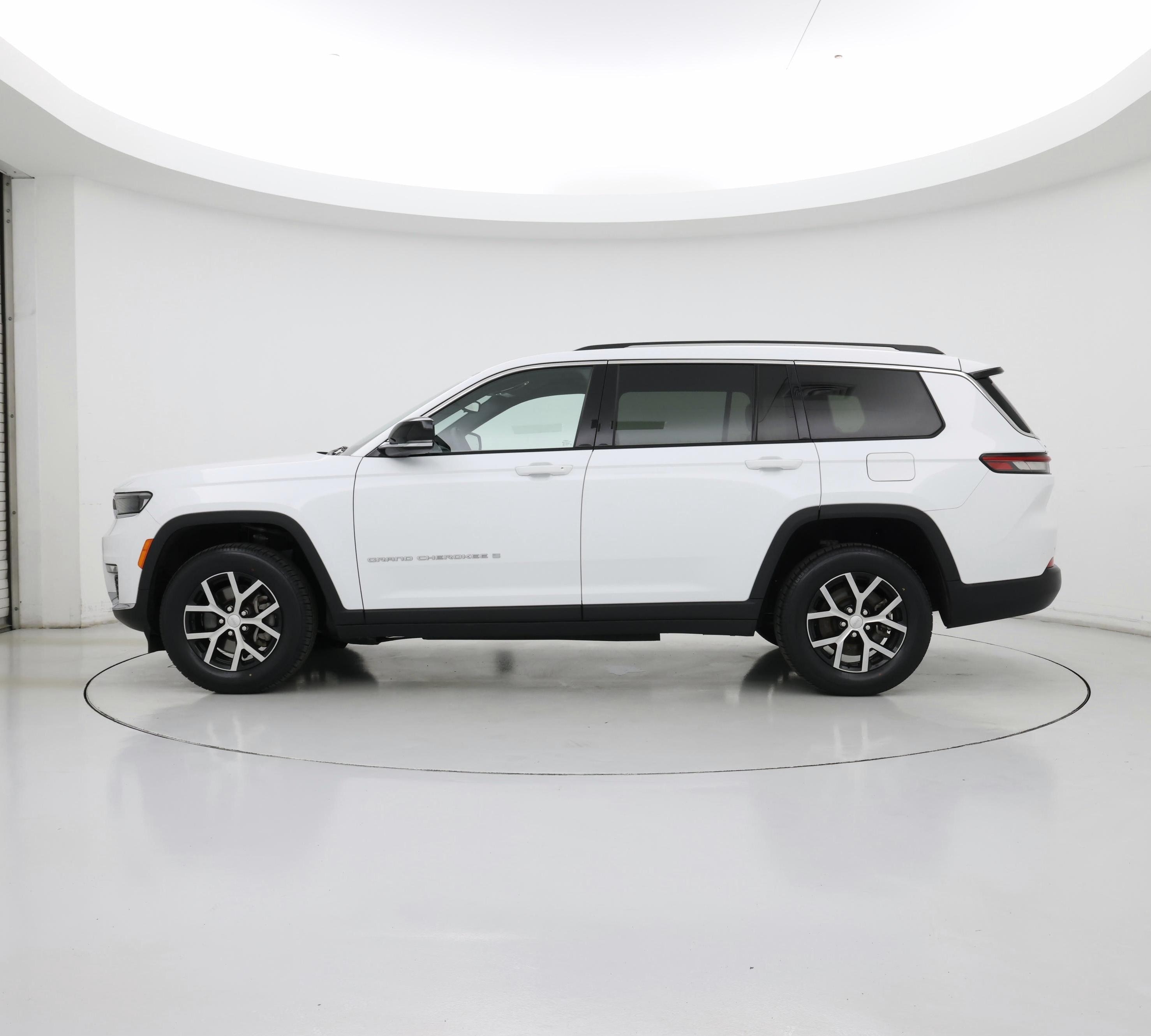 Thumbnail: 2023 Jeep Grand Cherokee L - 3