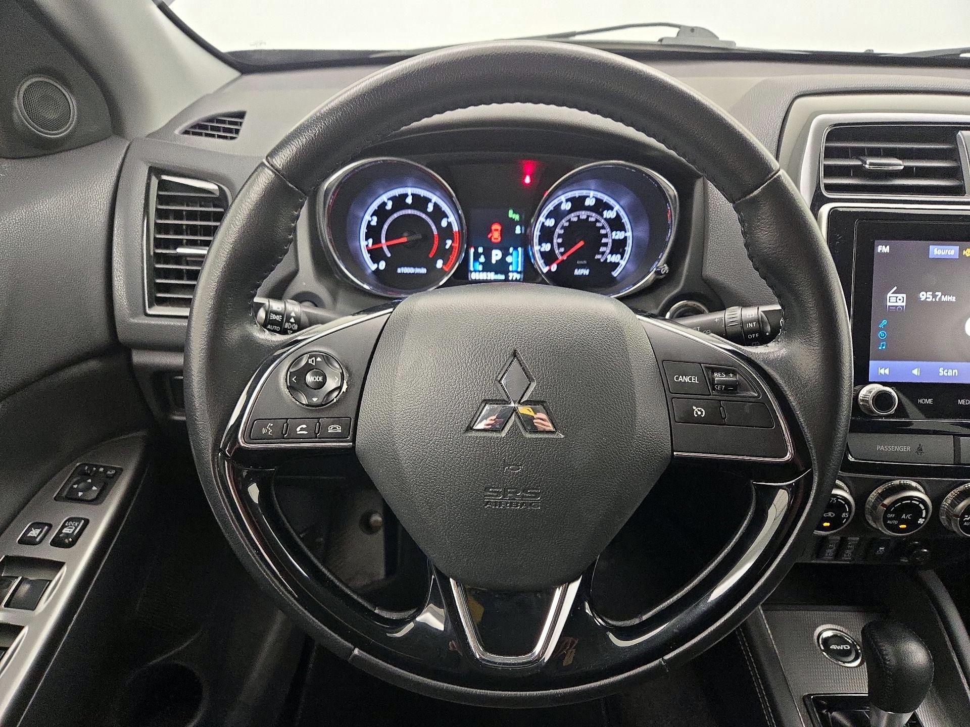 Thumbnail: 2021 Mitsubishi Outlander Sport - 10