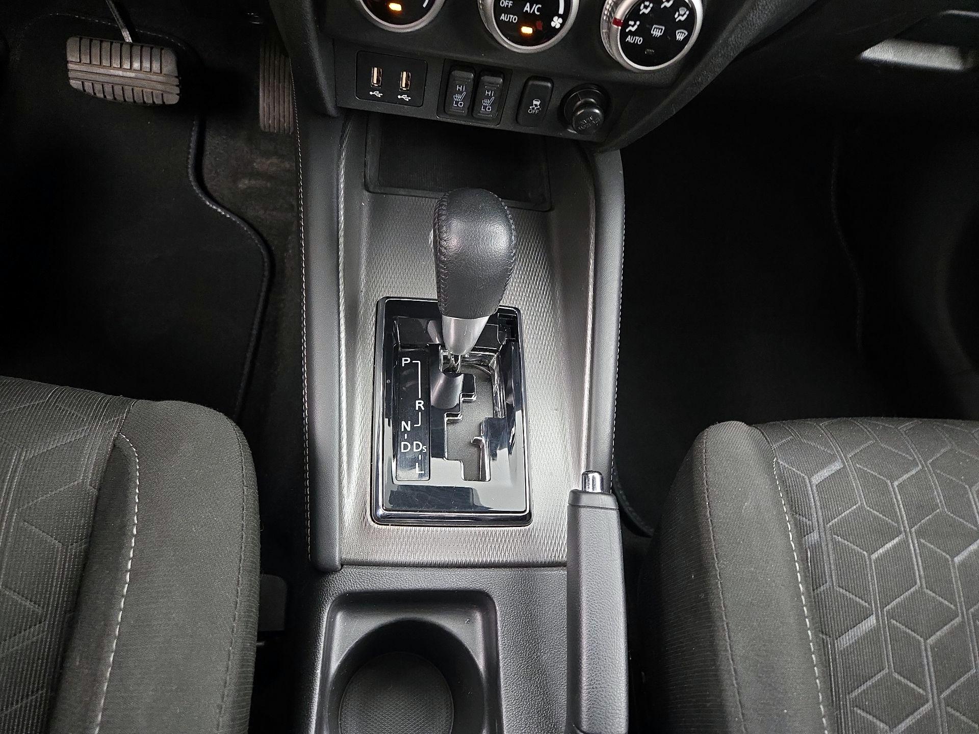 Thumbnail: 2021 Mitsubishi Outlander Sport - 17