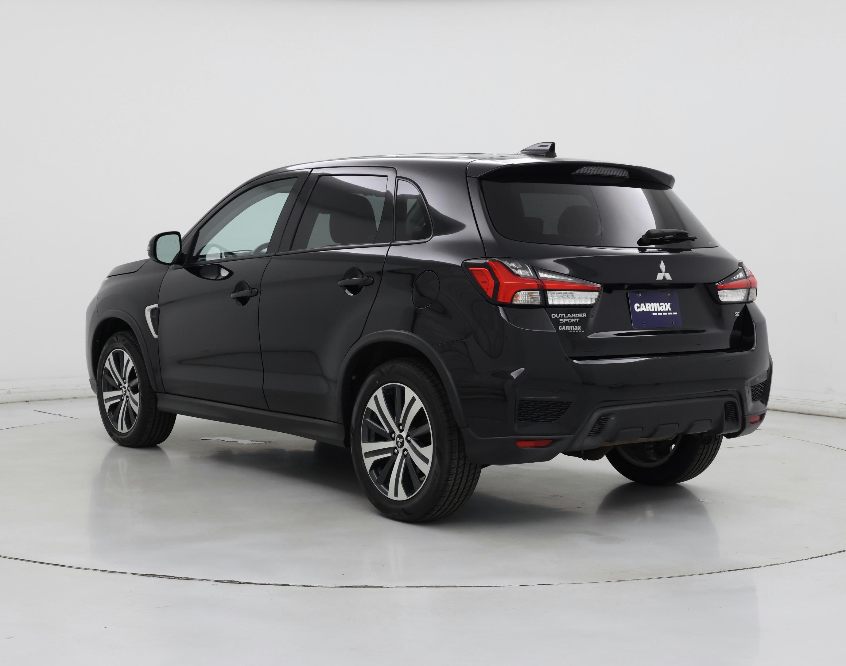 Thumbnail: 2021 Mitsubishi Outlander Sport - 2