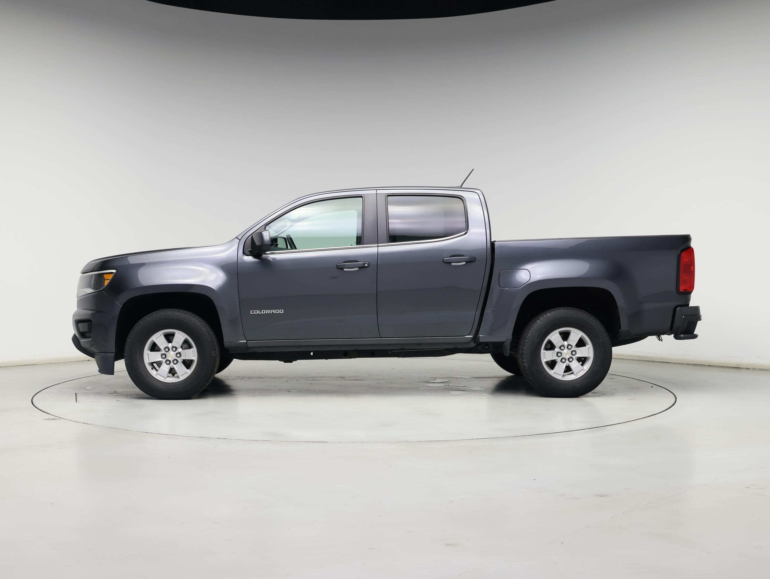 Thumbnail: 2016 Chevrolet Colorado - 3