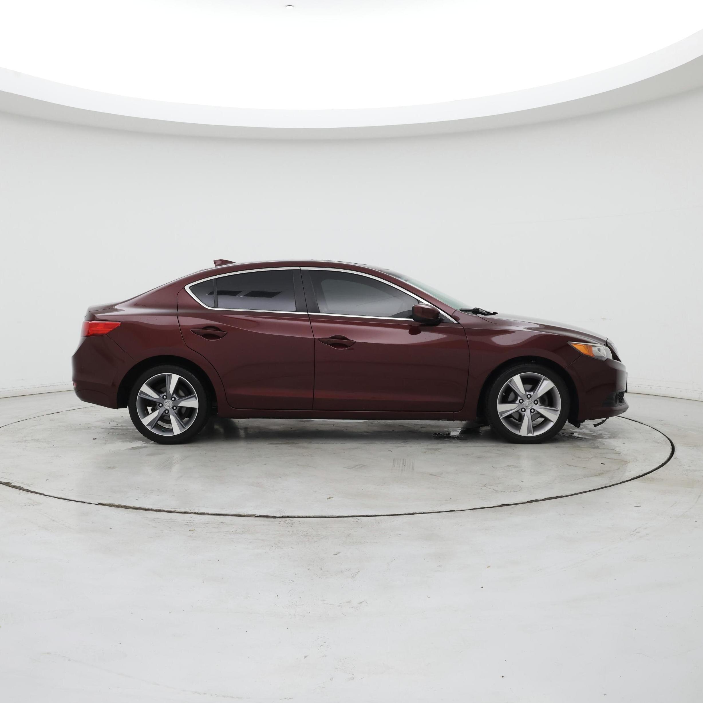 Thumbnail: 2013 Acura ILX - 7