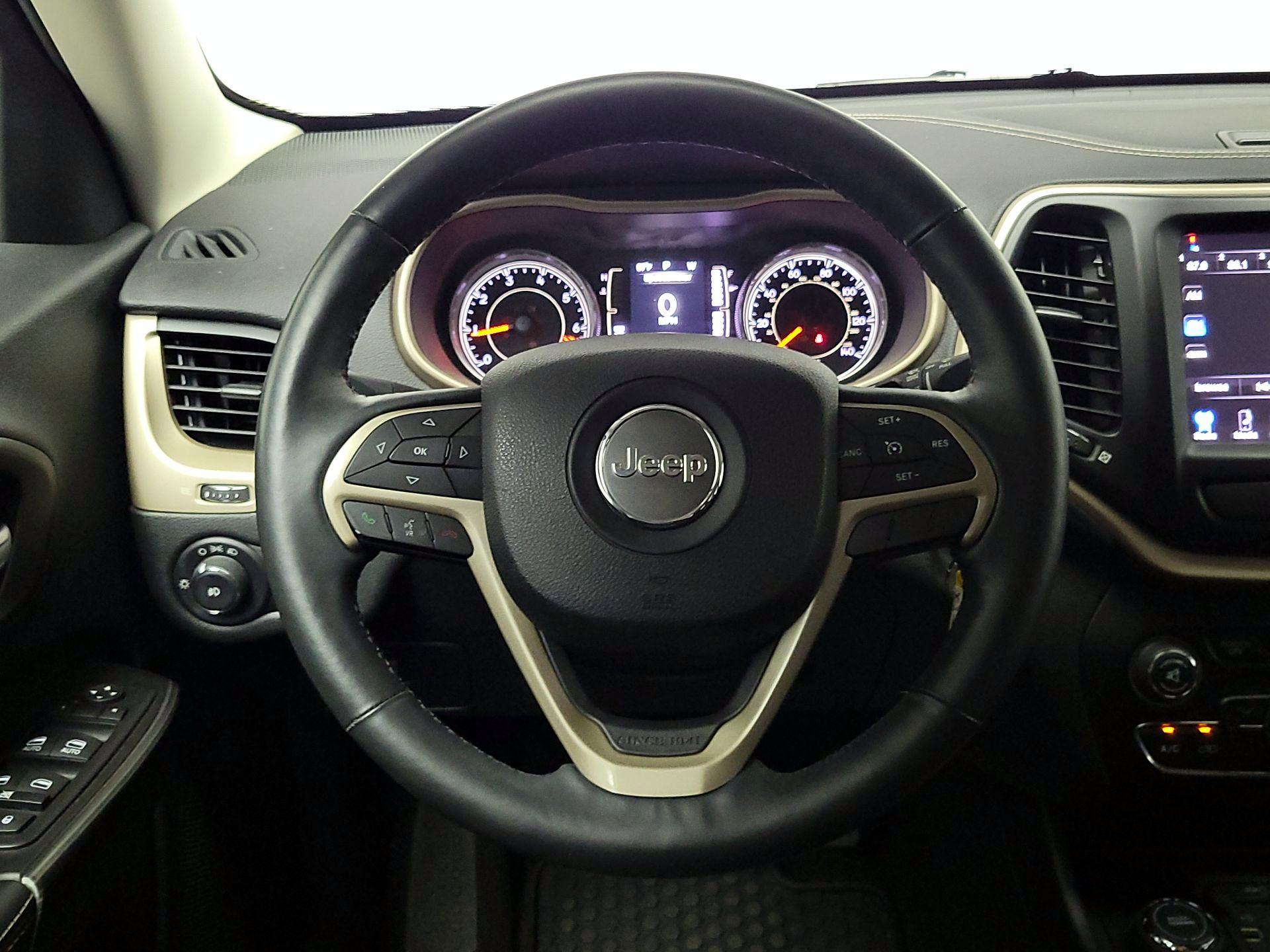 Thumbnail: 2014 Jeep Cherokee - 10