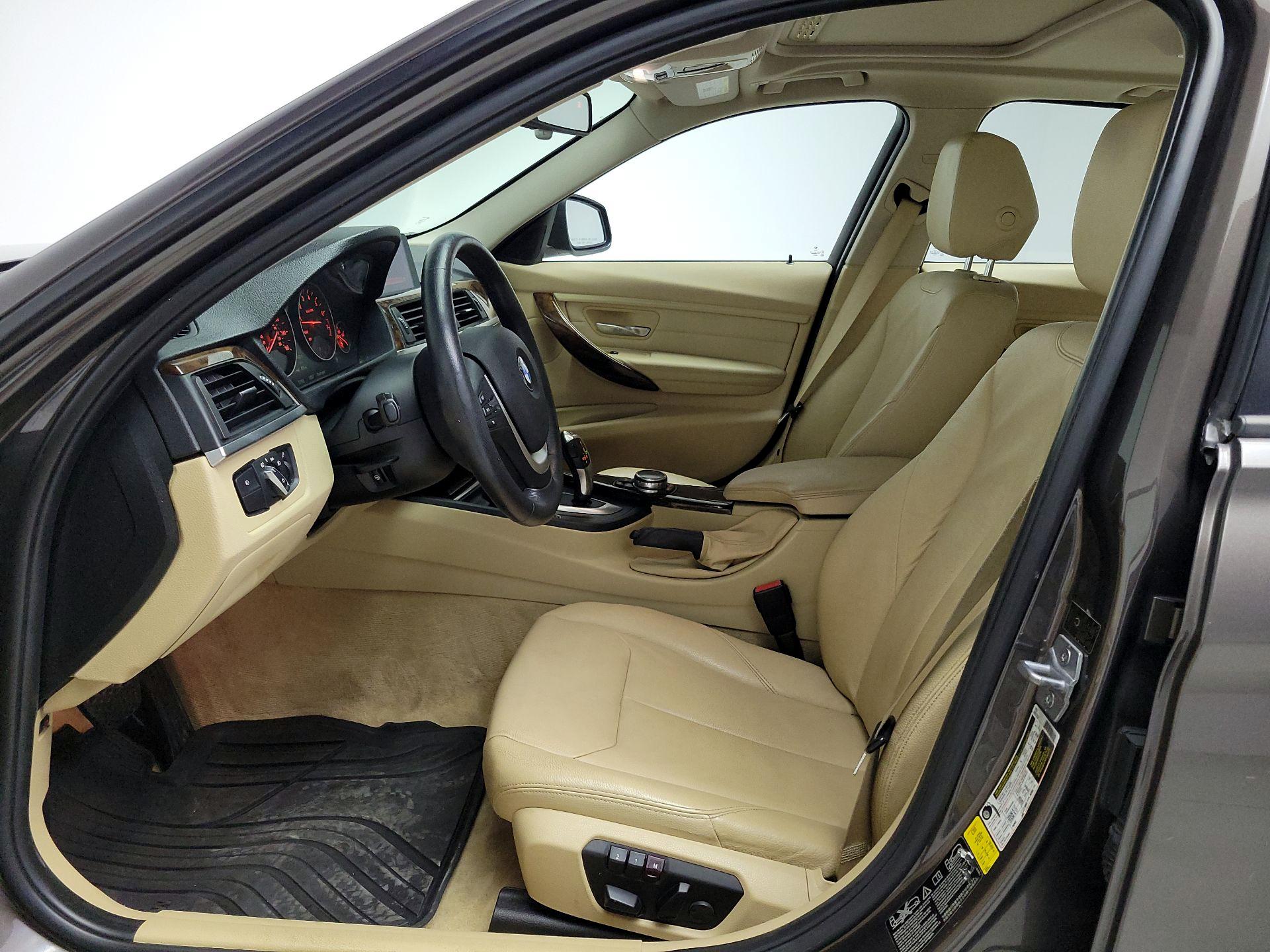 Thumbnail: 2014 BMW 3 Series - 11