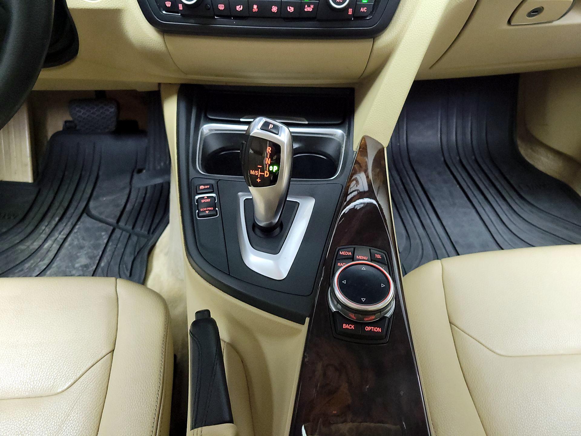 Thumbnail: 2014 BMW 3 Series - 16