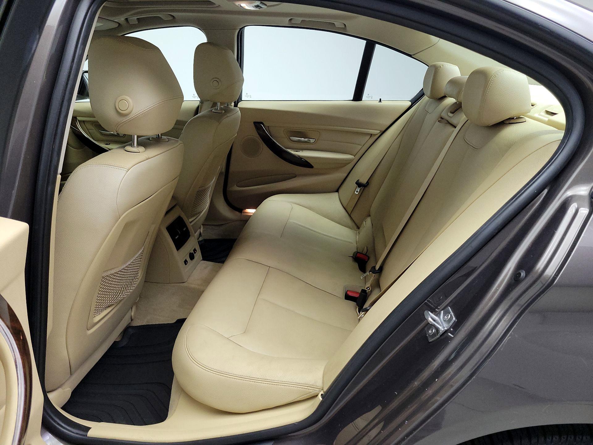 Thumbnail: 2014 BMW 3 Series - 19