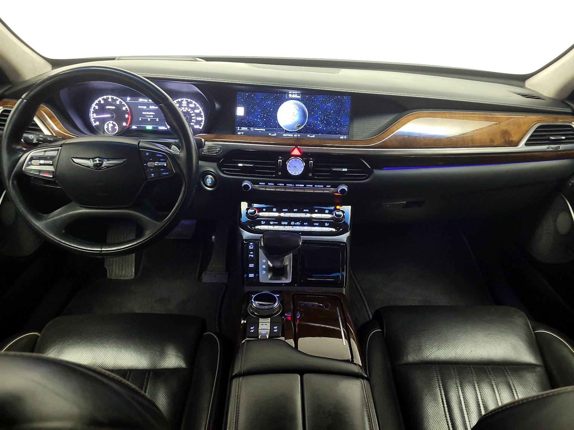 Thumbnail: 2017 Genesis G90 - 9