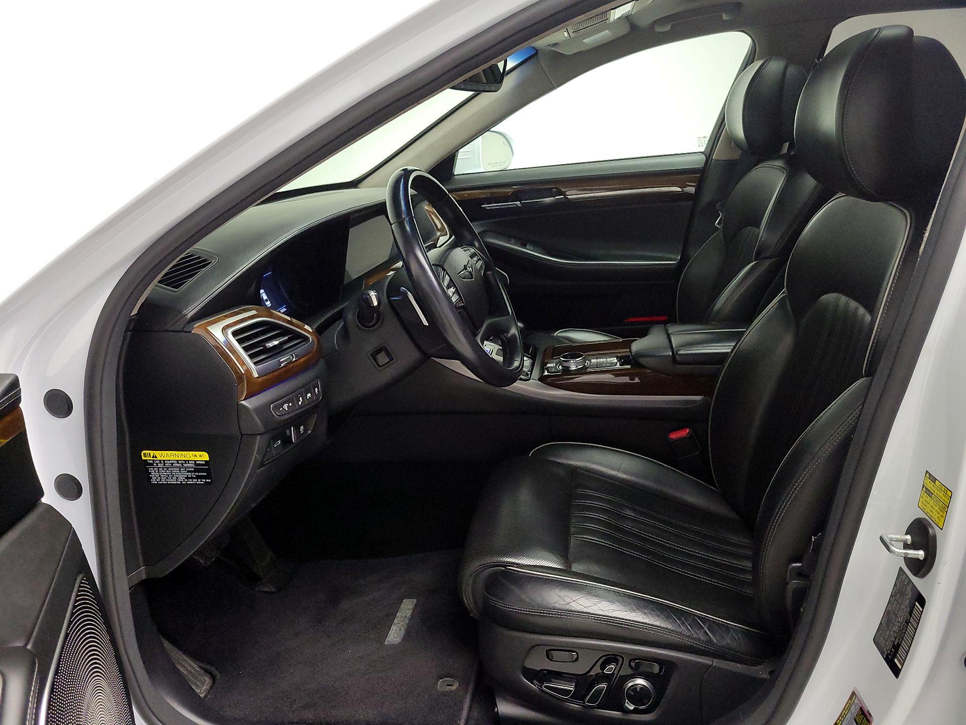 Thumbnail: 2017 Genesis G90 - 11