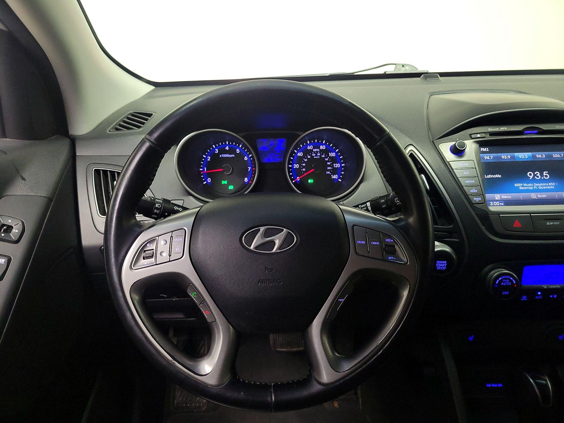 Thumbnail: 2014 Hyundai Tucson - 10