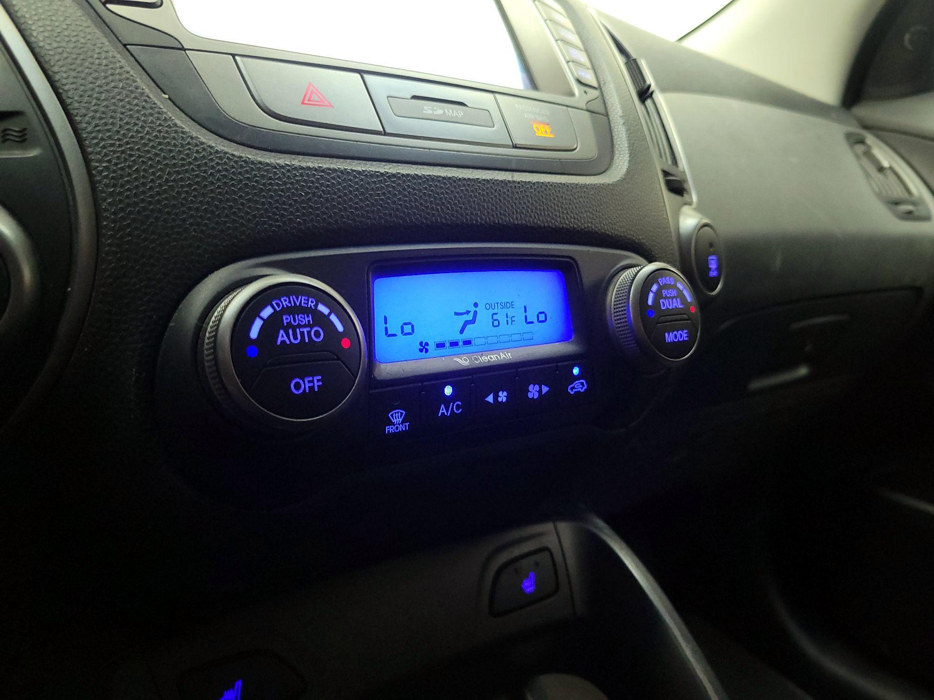 Thumbnail: 2014 Hyundai Tucson - 17