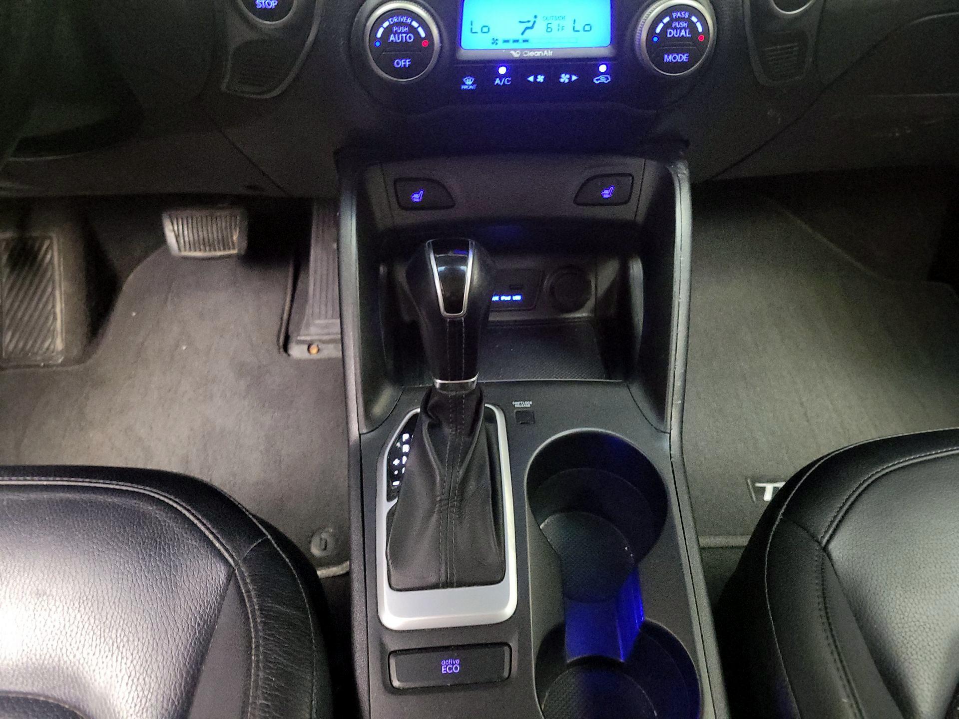 Thumbnail: 2014 Hyundai Tucson - 18