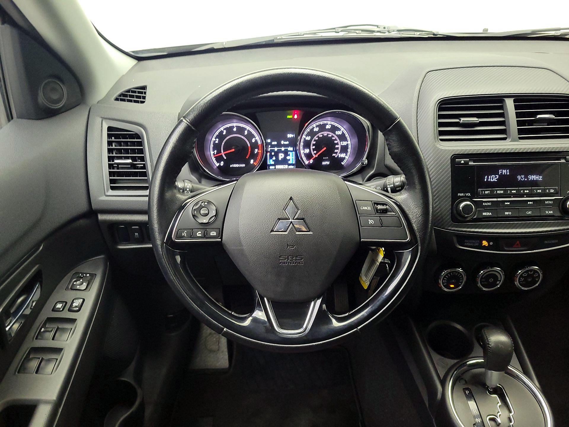 Thumbnail: 2017 Mitsubishi Outlander Sport - 10