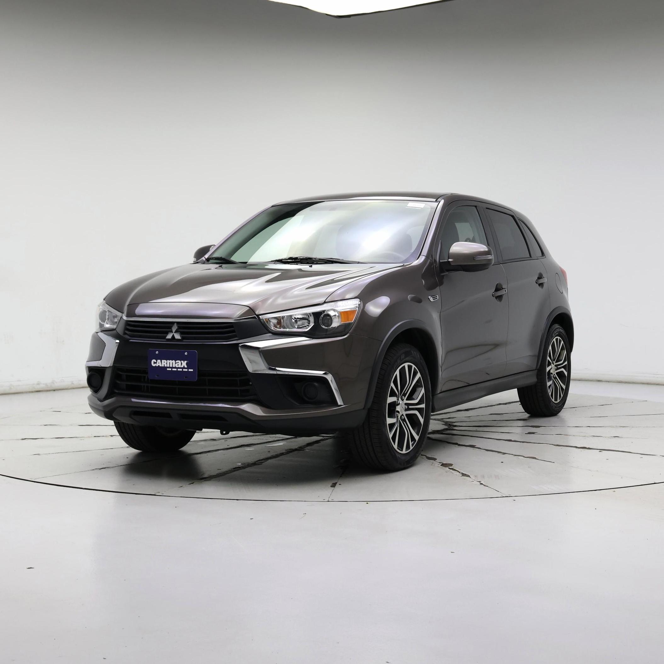 Thumbnail: 2017 Mitsubishi Outlander Sport - 4