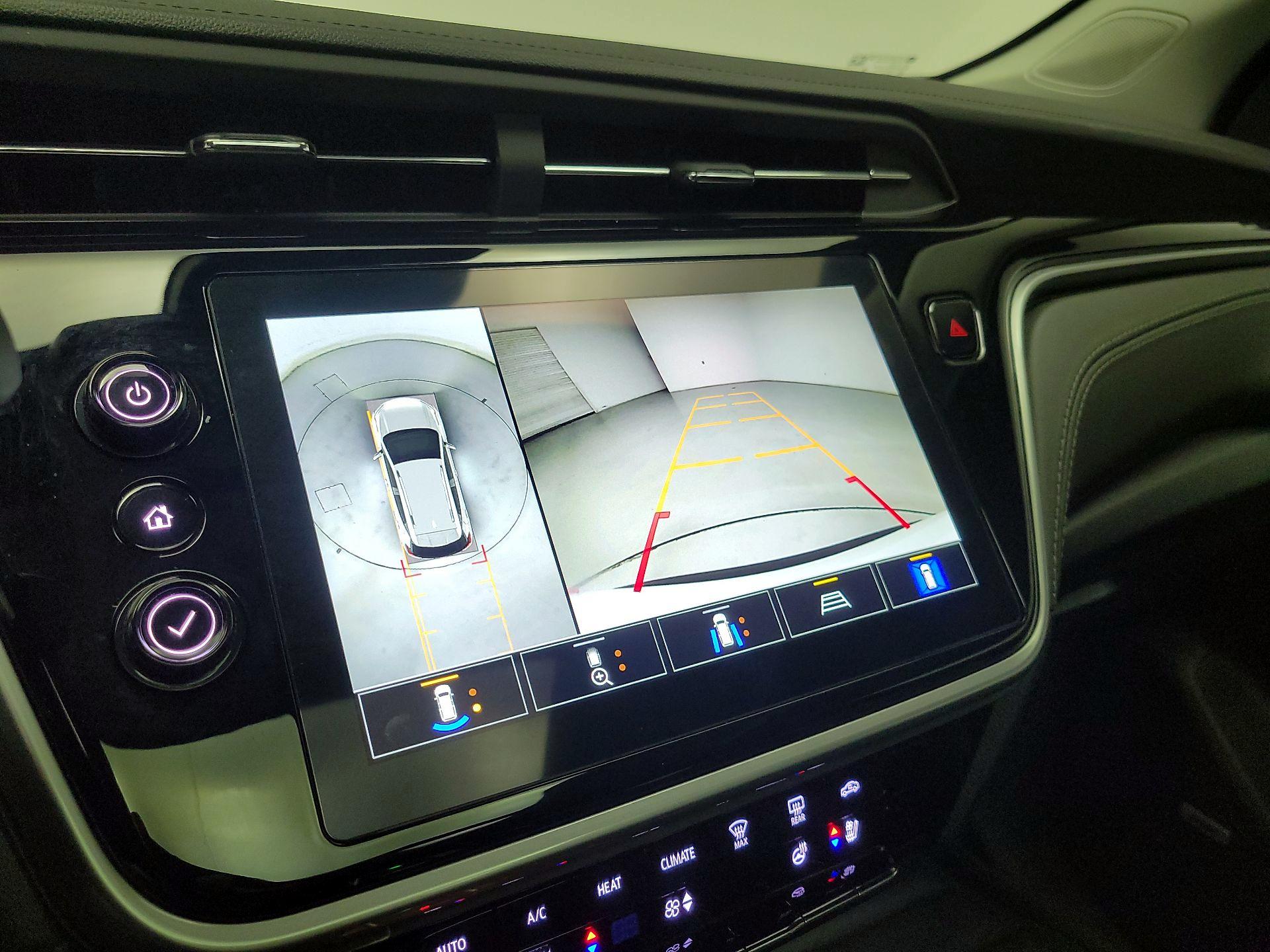 Thumbnail: 2023 Chevrolet Bolt EUV - 14