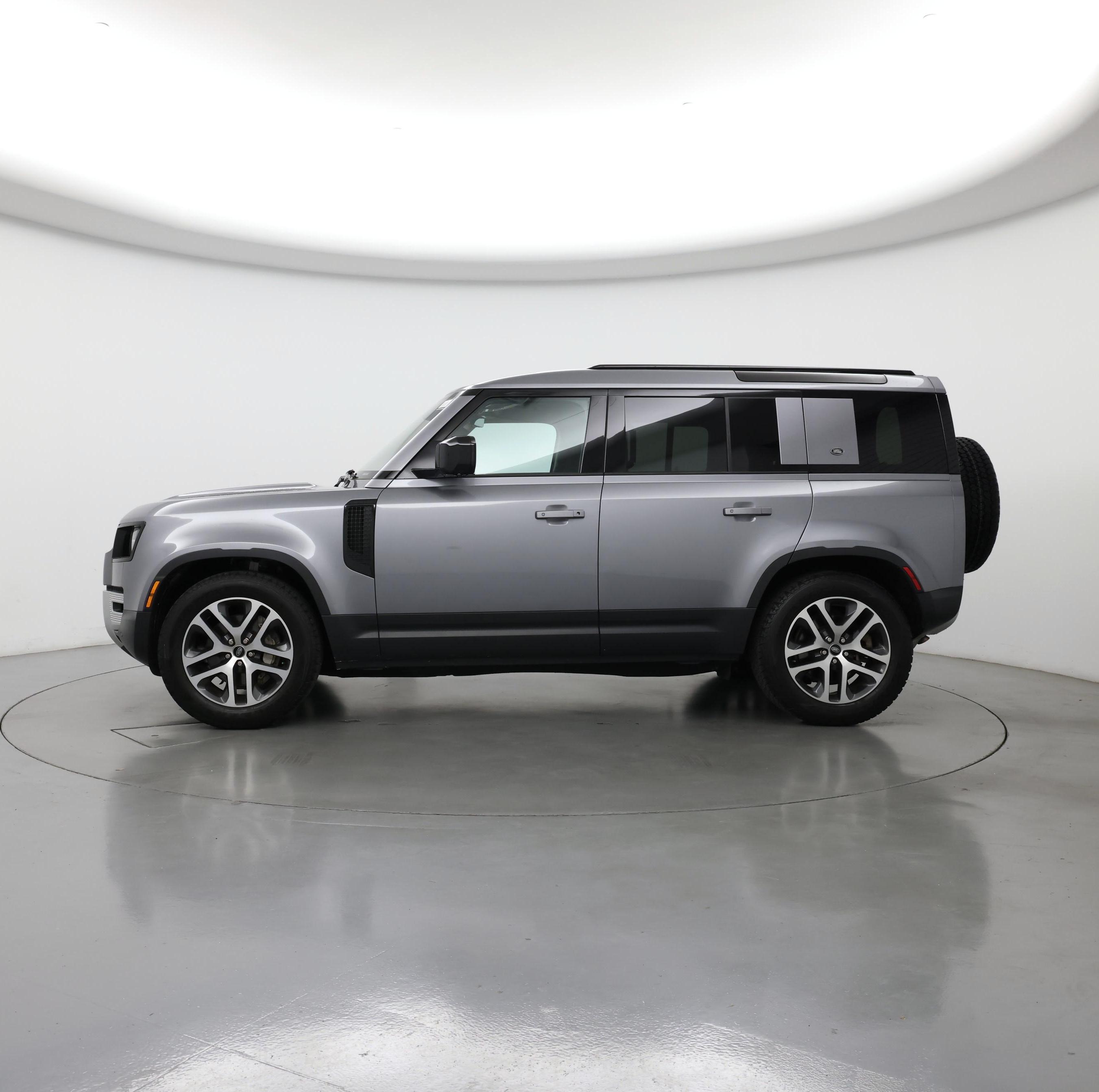 Thumbnail: 2021 Land Rover Defender - 3