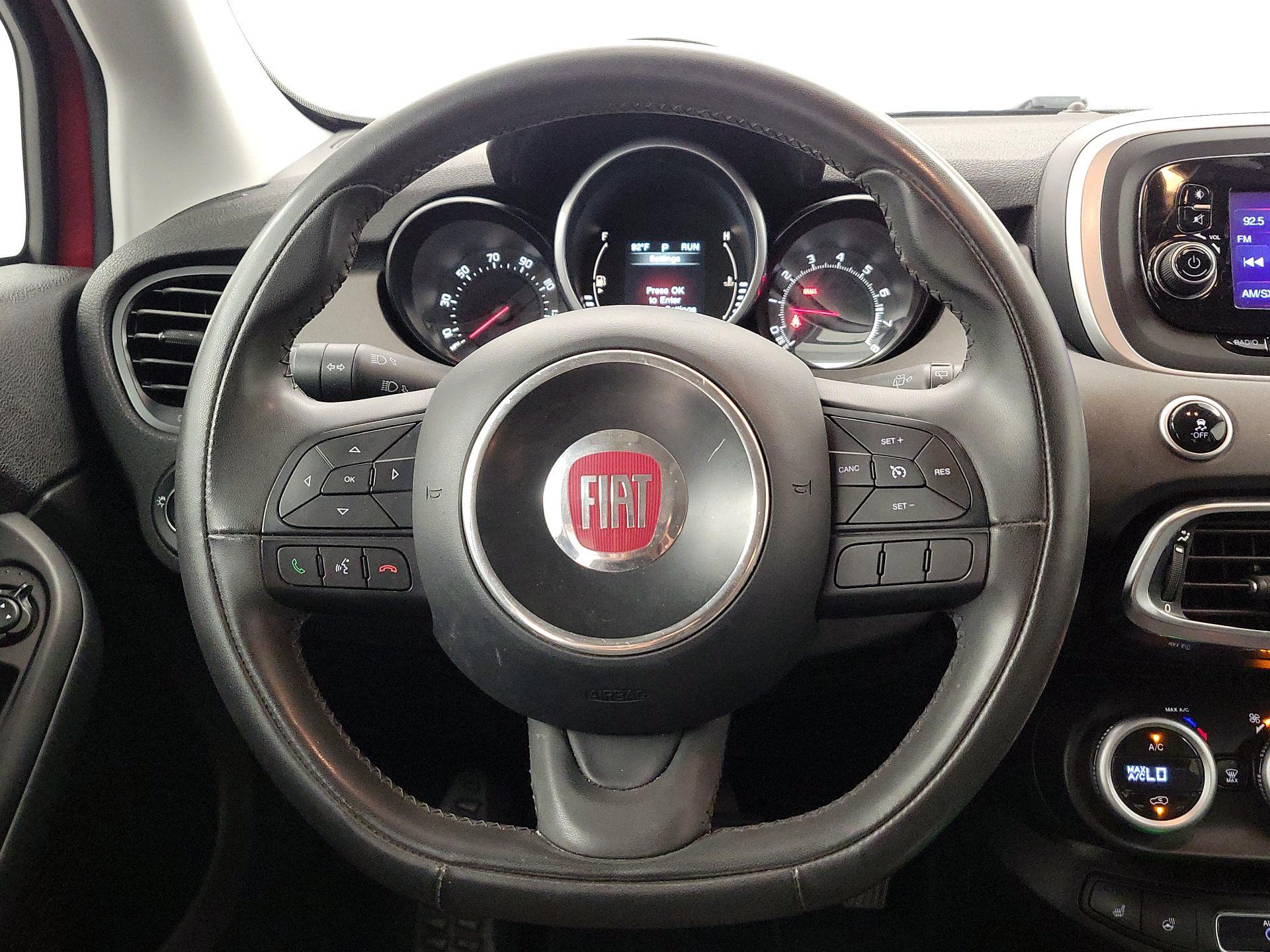 Thumbnail: 2016 Fiat 500X - 10