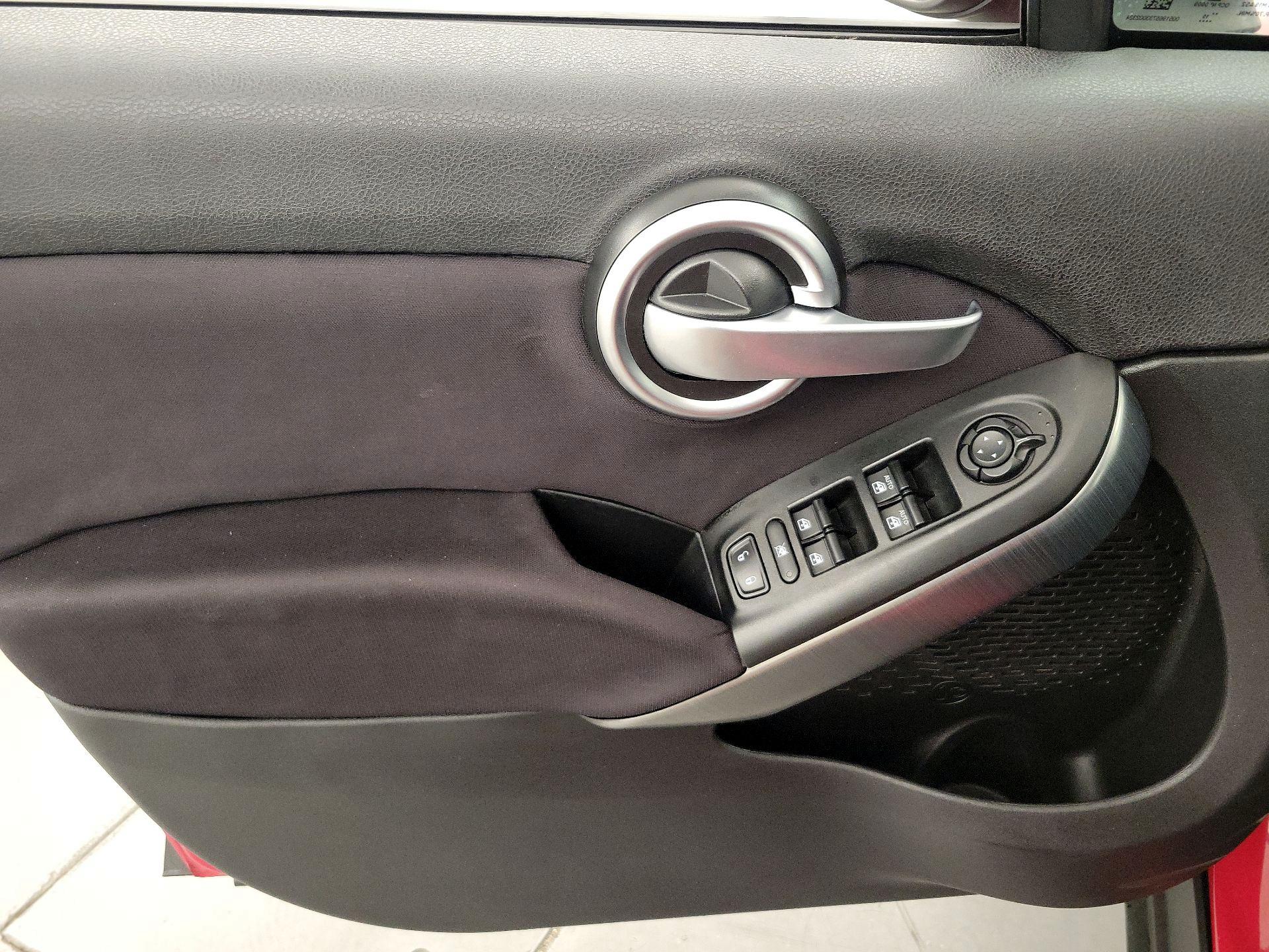 Thumbnail: 2016 Fiat 500X - 12