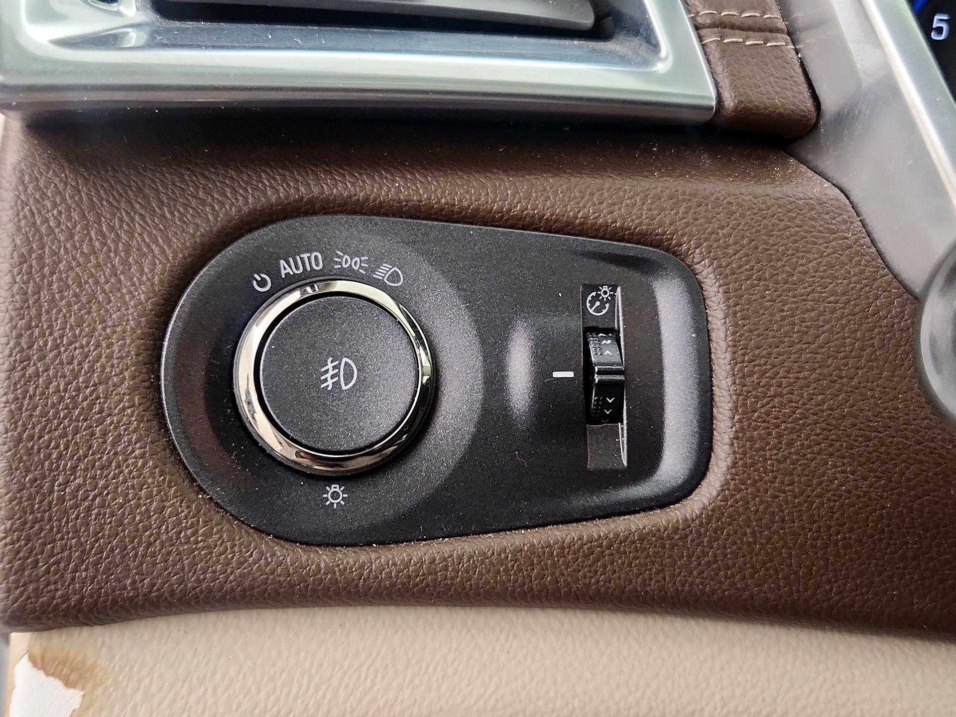Thumbnail: 2014 Cadillac SRX - 13