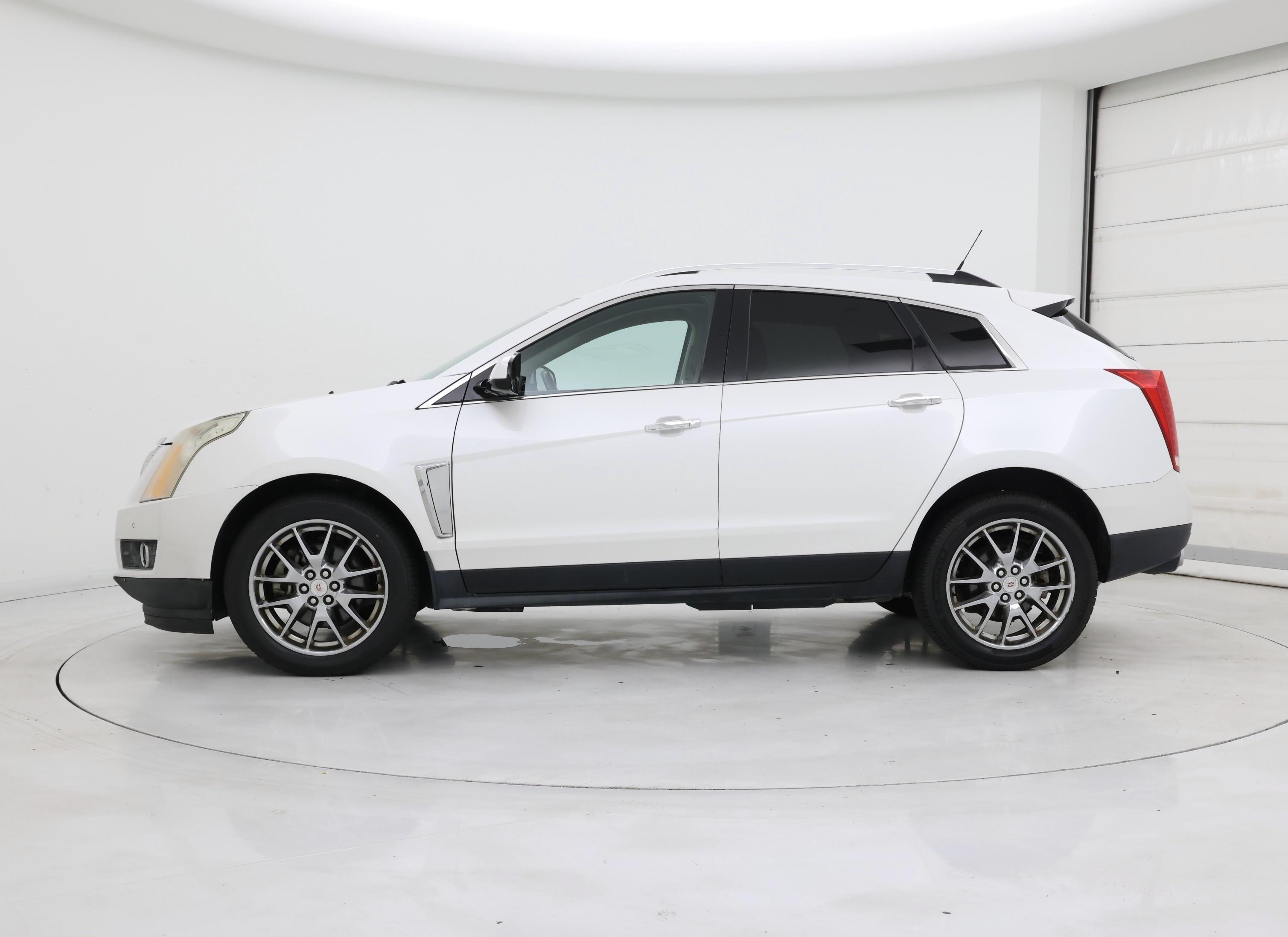 Thumbnail: 2014 Cadillac SRX - 3