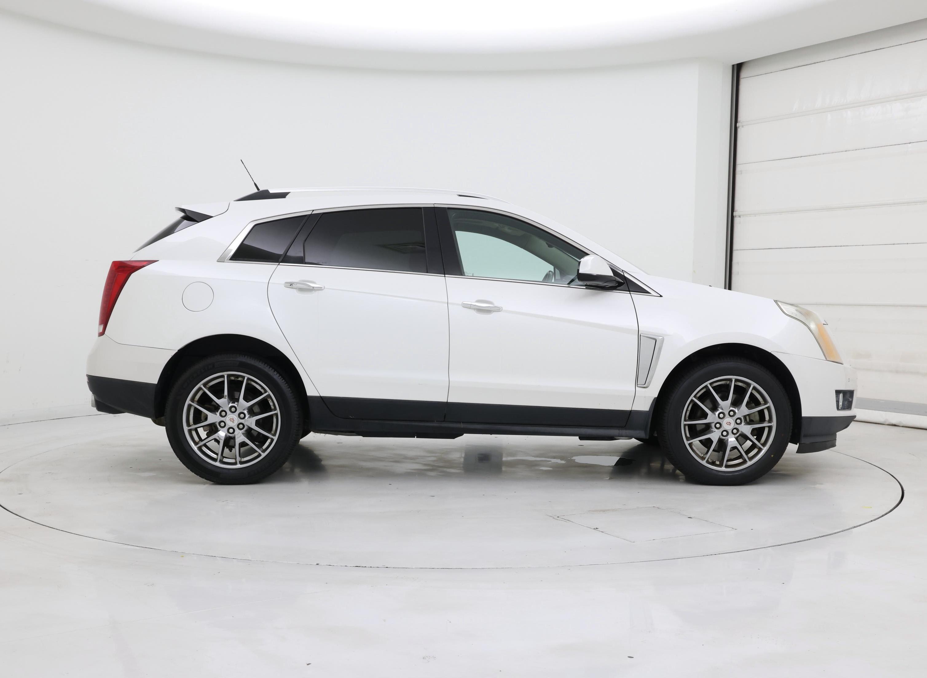 Thumbnail: 2014 Cadillac SRX - 7