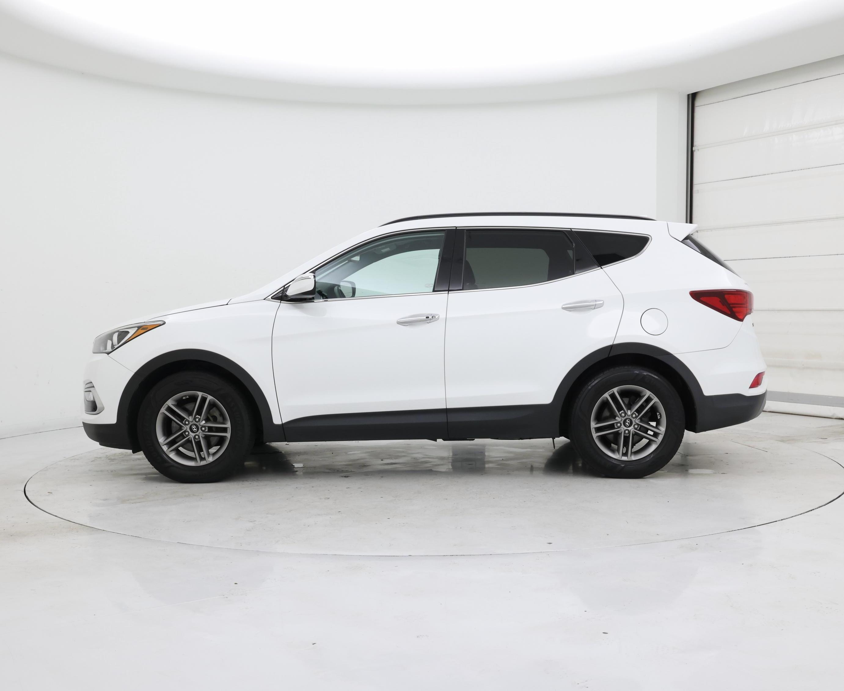 Thumbnail: 2018 Hyundai Santa Fe - 3