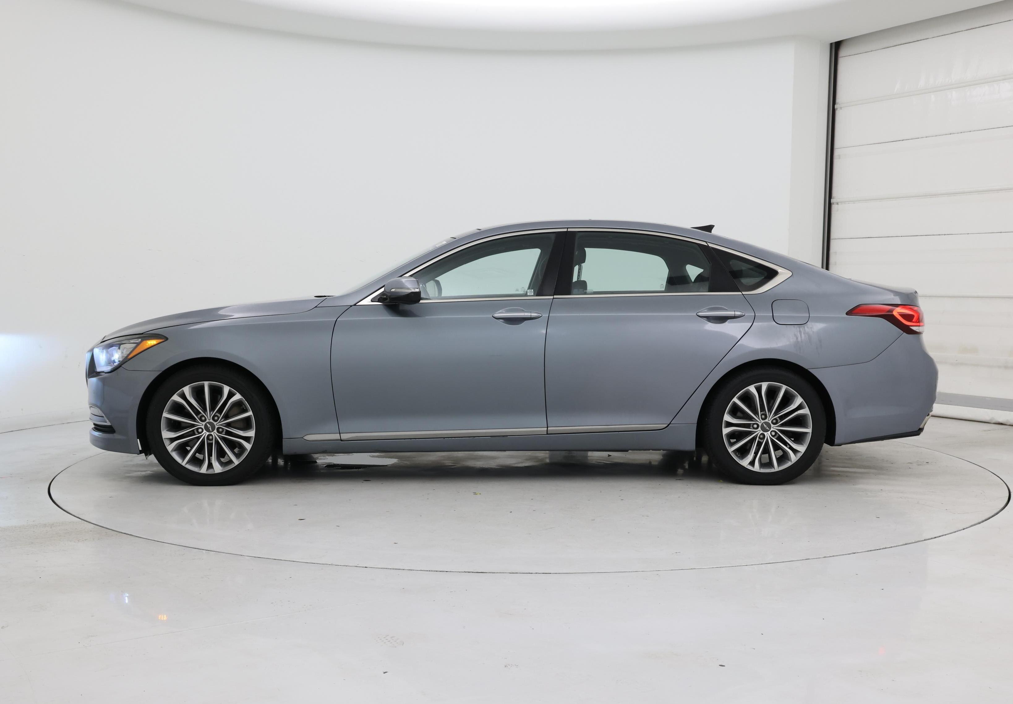 Thumbnail: 2017 Genesis G80 - 3