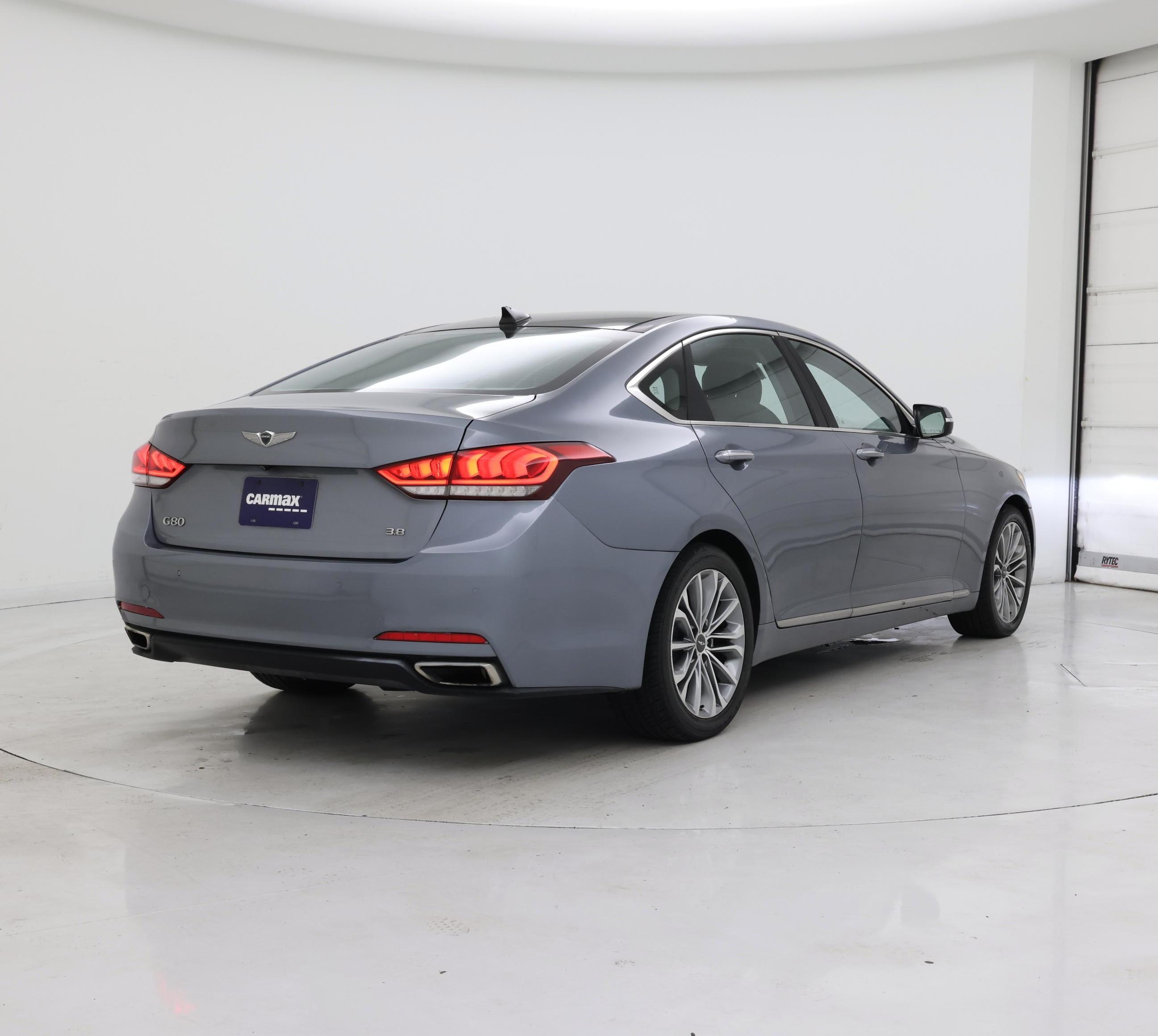 Thumbnail: 2017 Genesis G80 - 8