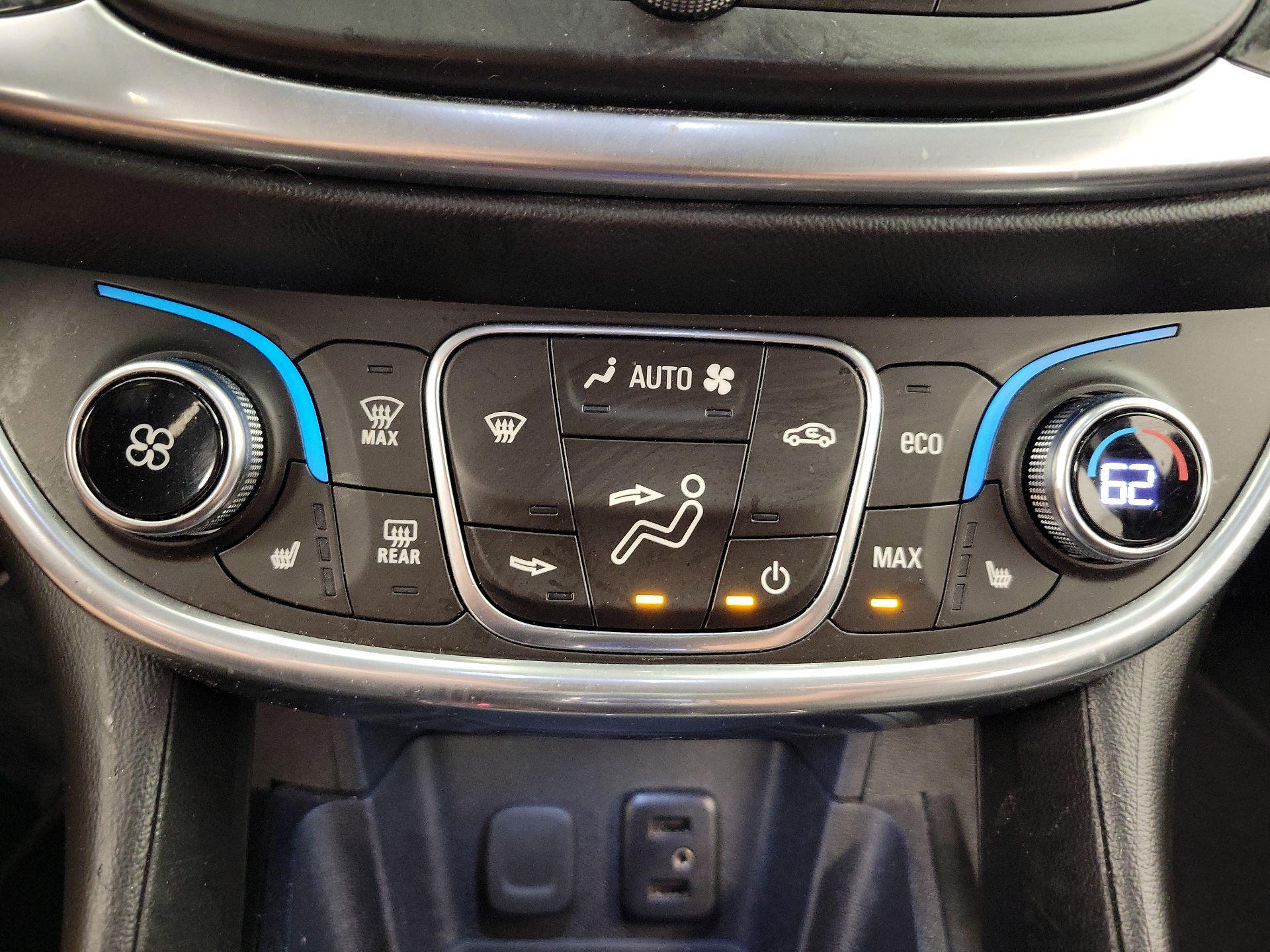 Thumbnail: 2018 Chevrolet Volt - 17