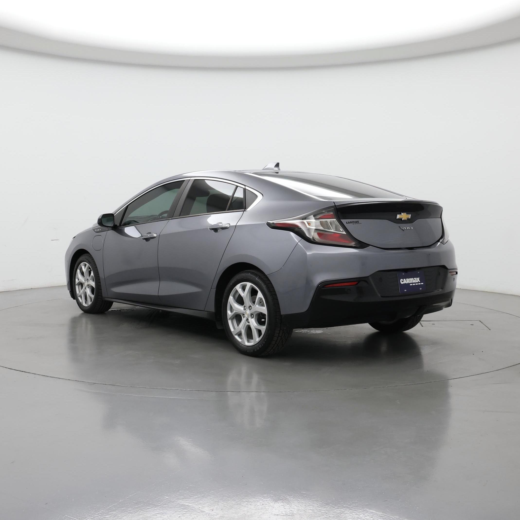 Thumbnail: 2018 Chevrolet Volt - 2