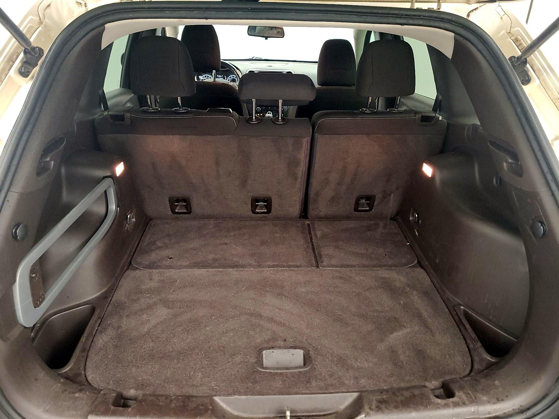 Thumbnail: 2014 Jeep Cherokee - 16