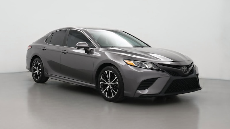 2019 Toyota Camry SE Hero Image