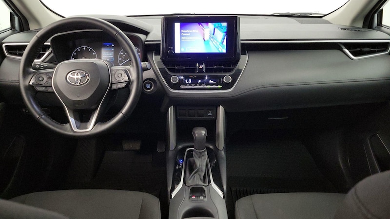 2023 Toyota Corolla Cross LE 9