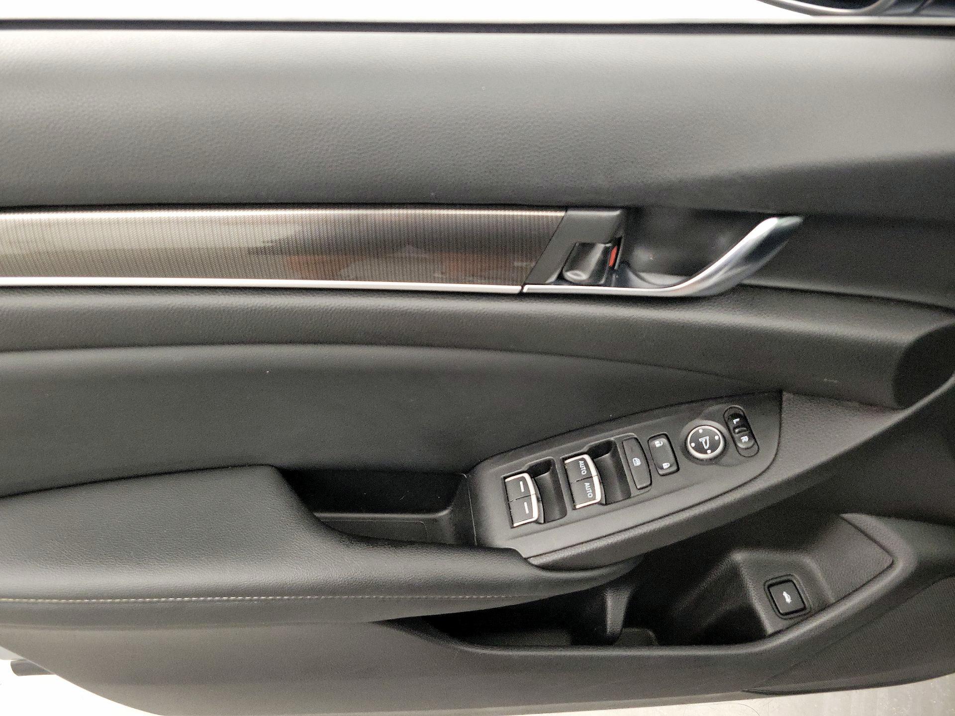 Thumbnail: 2021 Honda Accord - 12