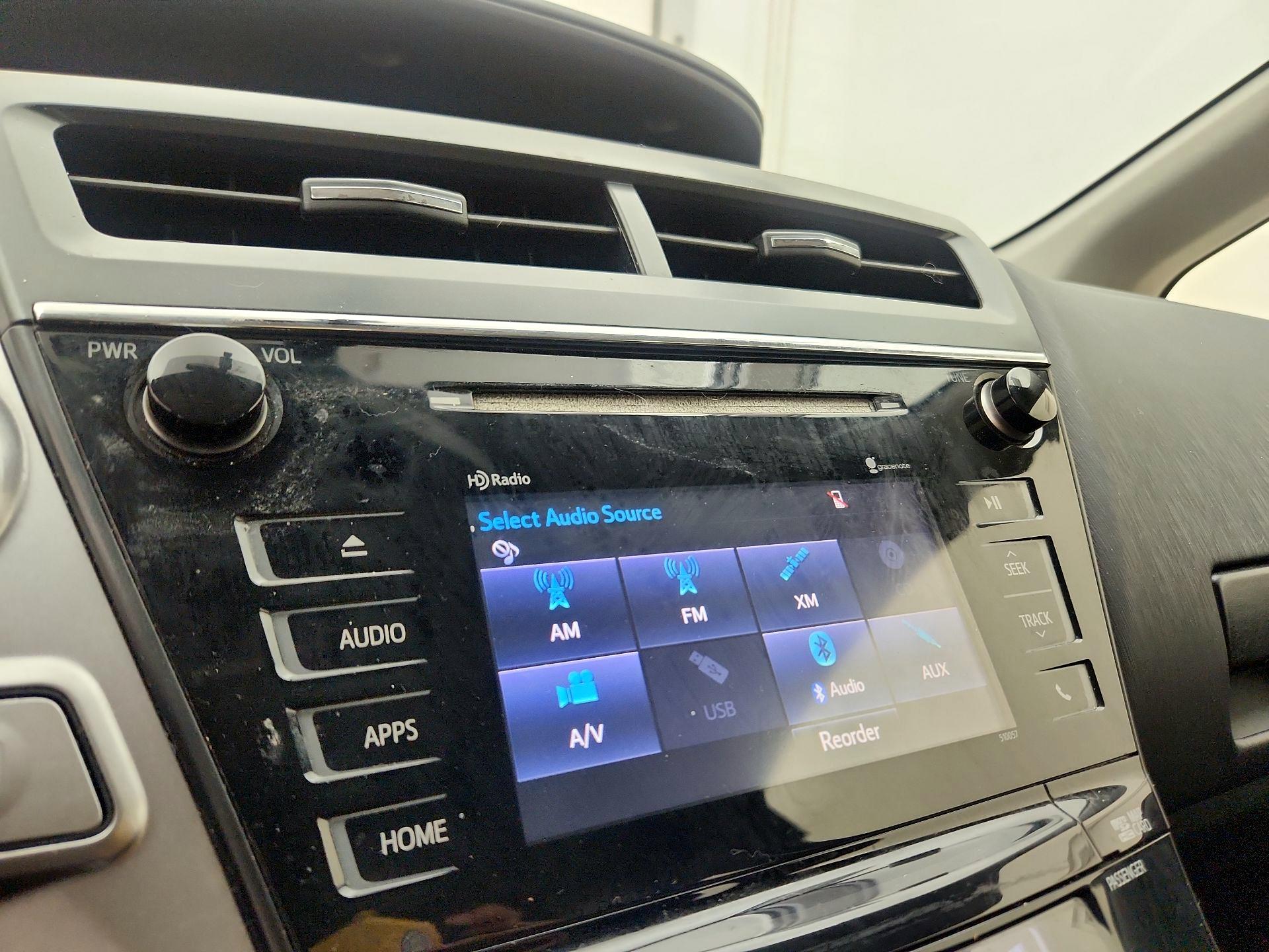 Thumbnail: 2015 Toyota Prius v - 15