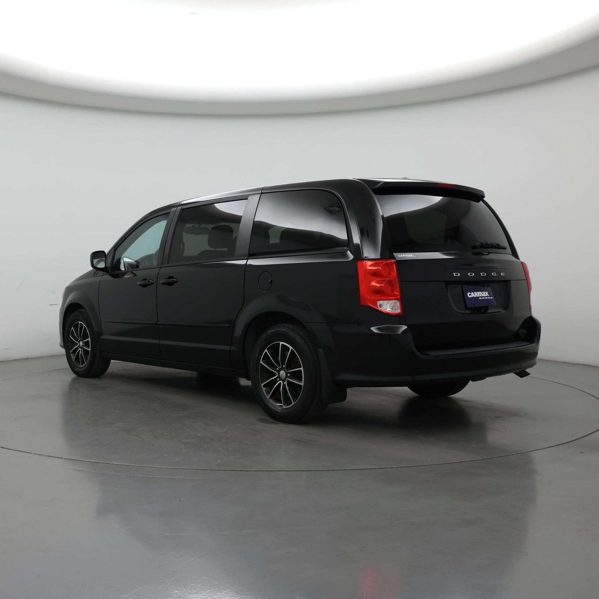 Thumbnail: 2016 Dodge Grand Caravan - 2