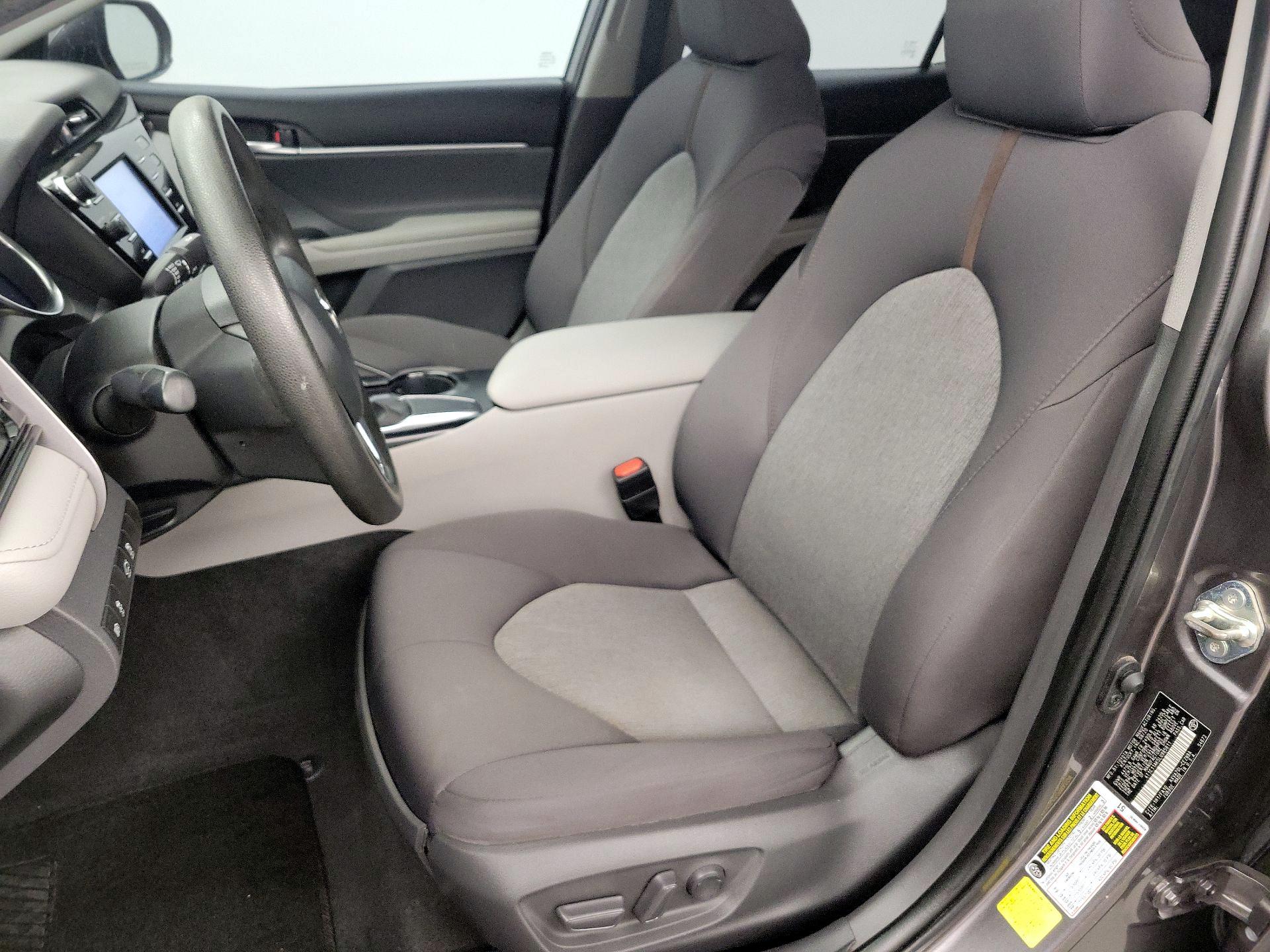 Thumbnail: 2020 Toyota Camry - 11