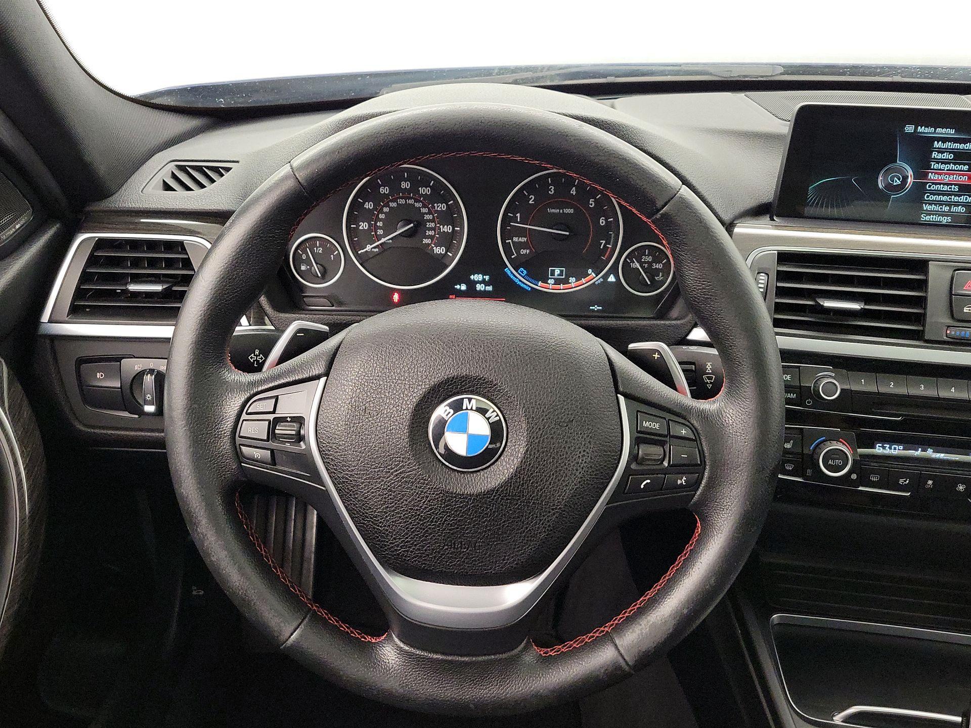 Thumbnail: 2016 BMW 3 Series - 10