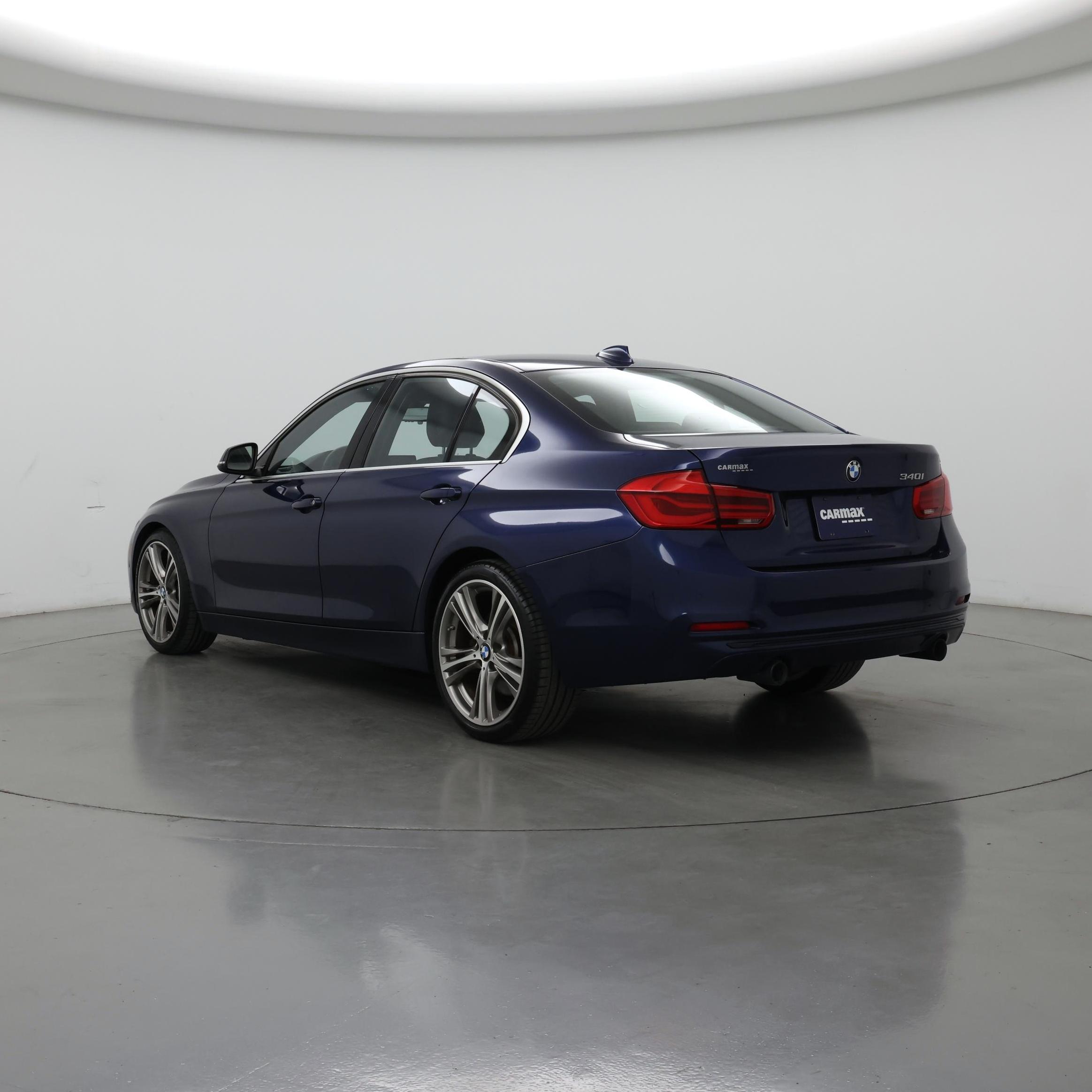 Thumbnail: 2016 BMW 3 Series - 2