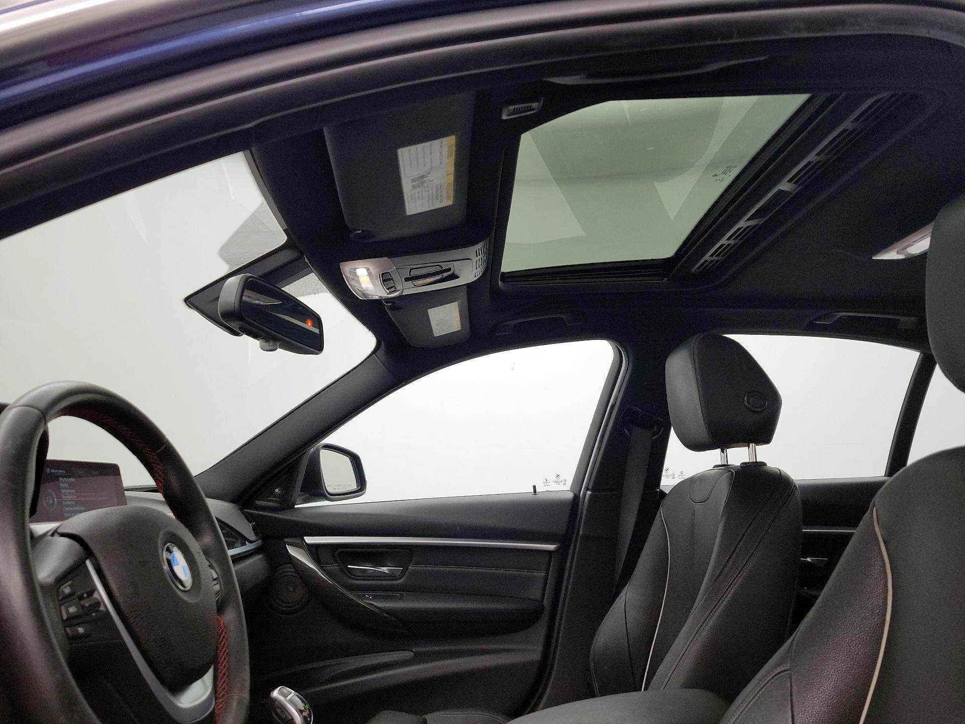 Thumbnail: 2016 BMW 3 Series - 20