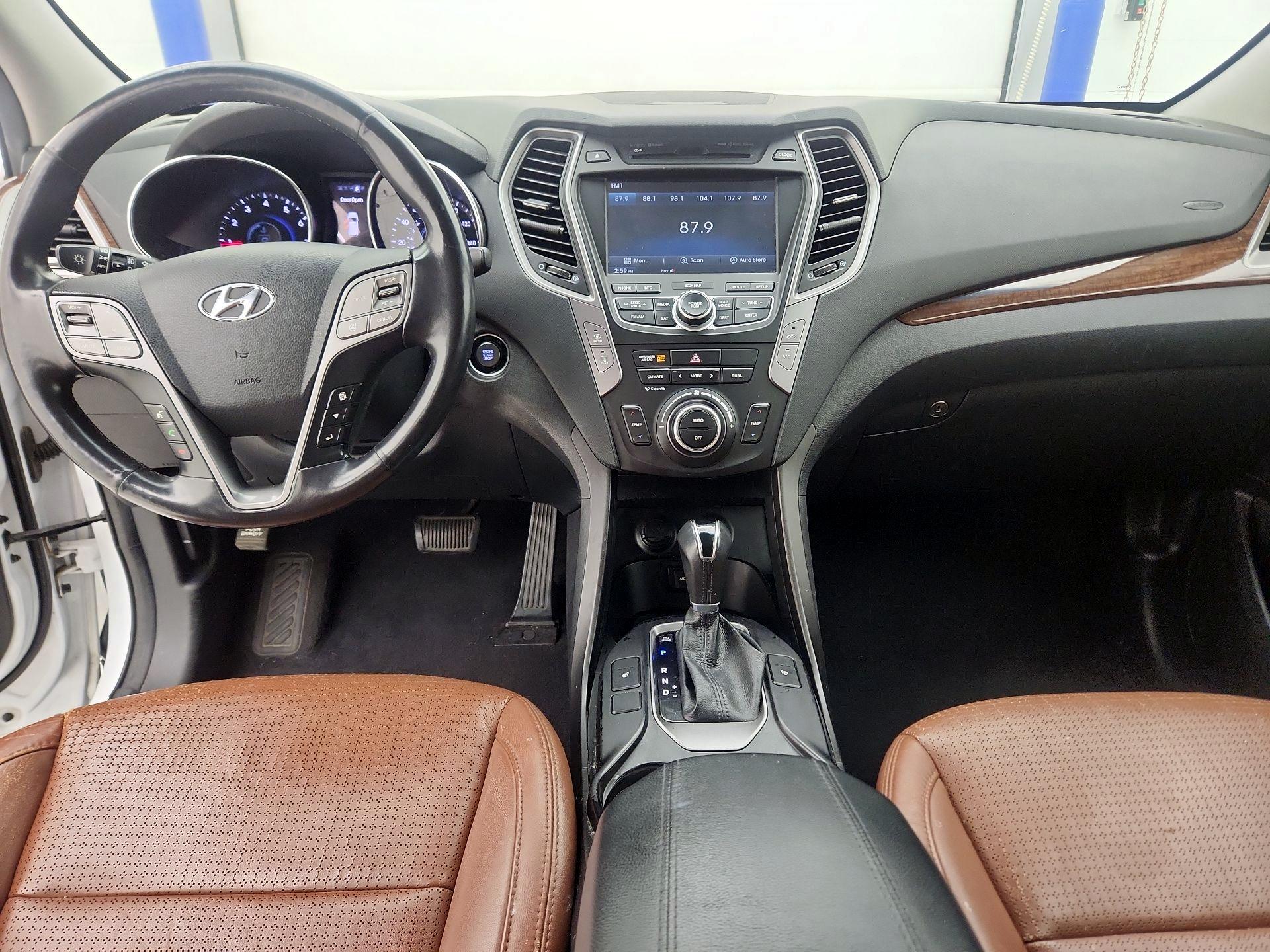 Thumbnail: 2013 Hyundai Santa Fe - 9