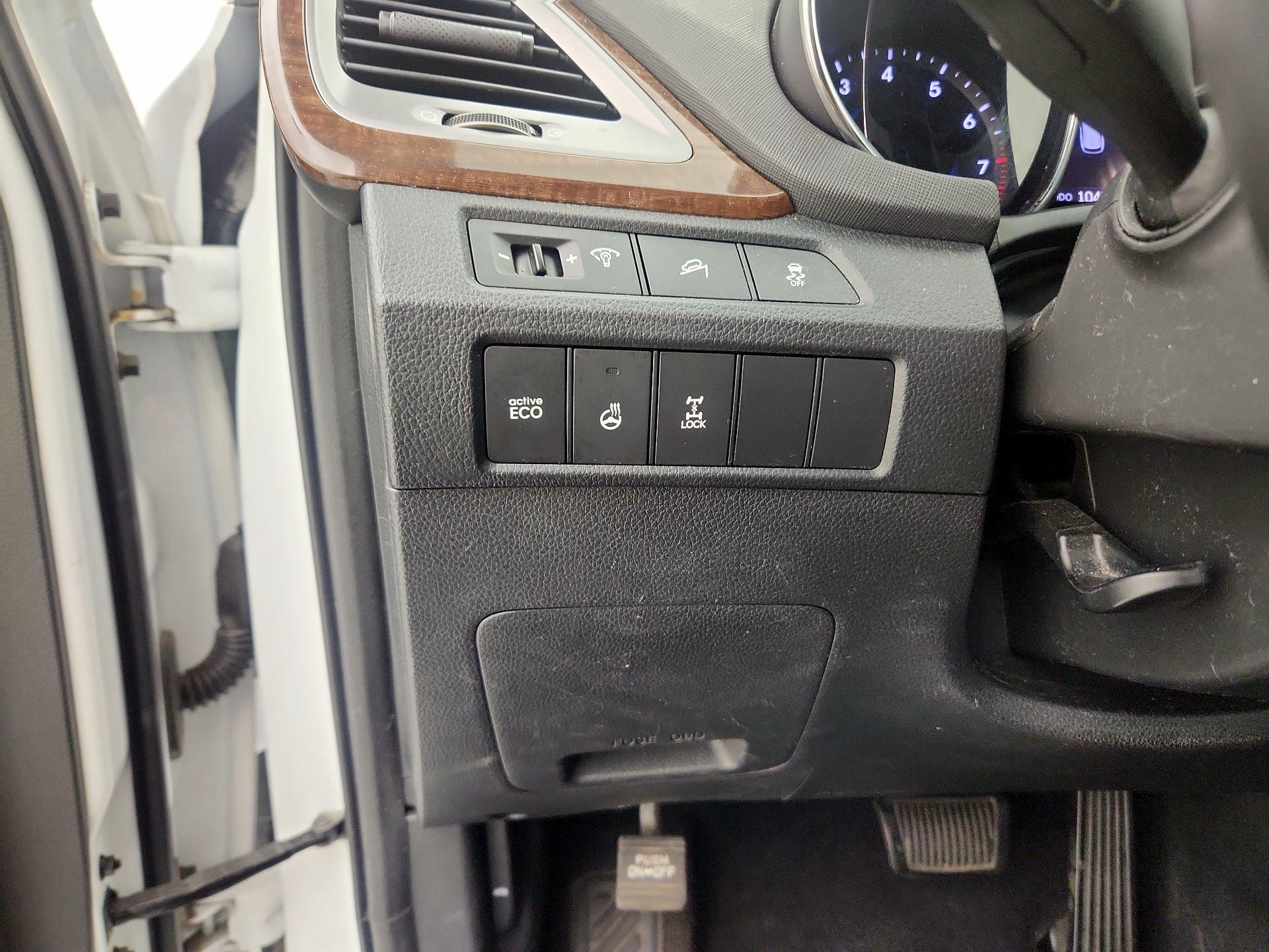 Thumbnail: 2013 Hyundai Santa Fe - 13