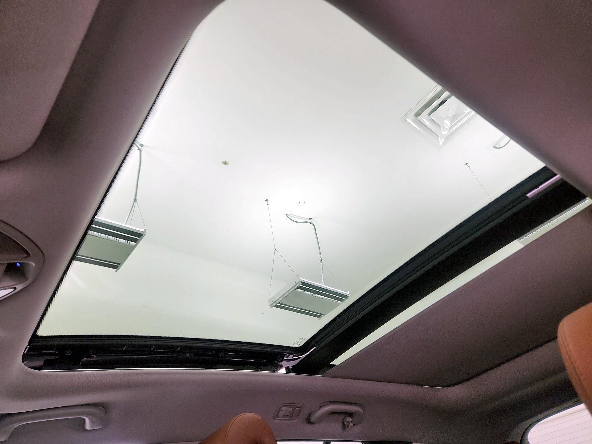 Thumbnail: 2013 Hyundai Santa Fe - 18