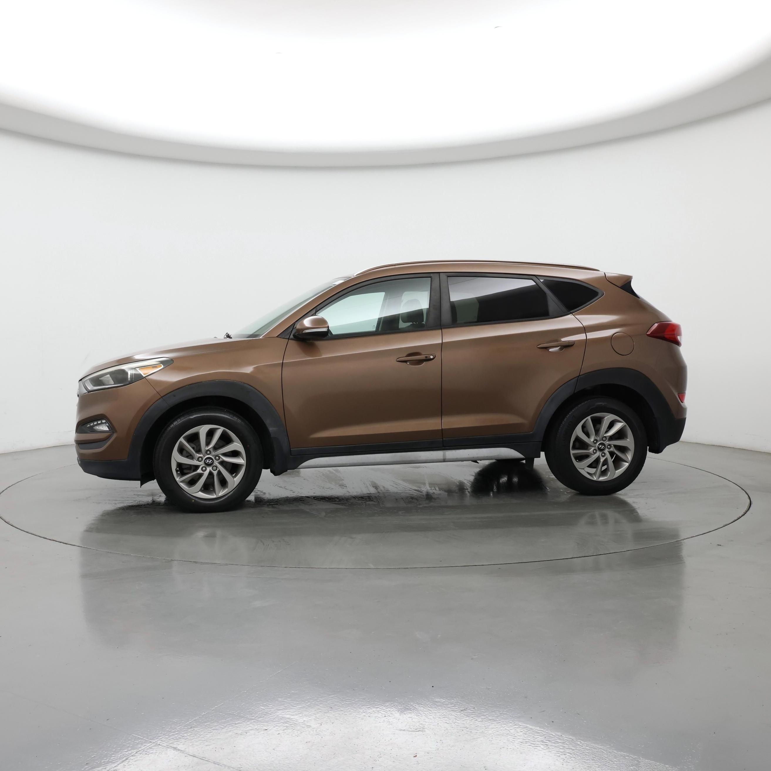 Thumbnail: 2017 Hyundai Tucson - 3